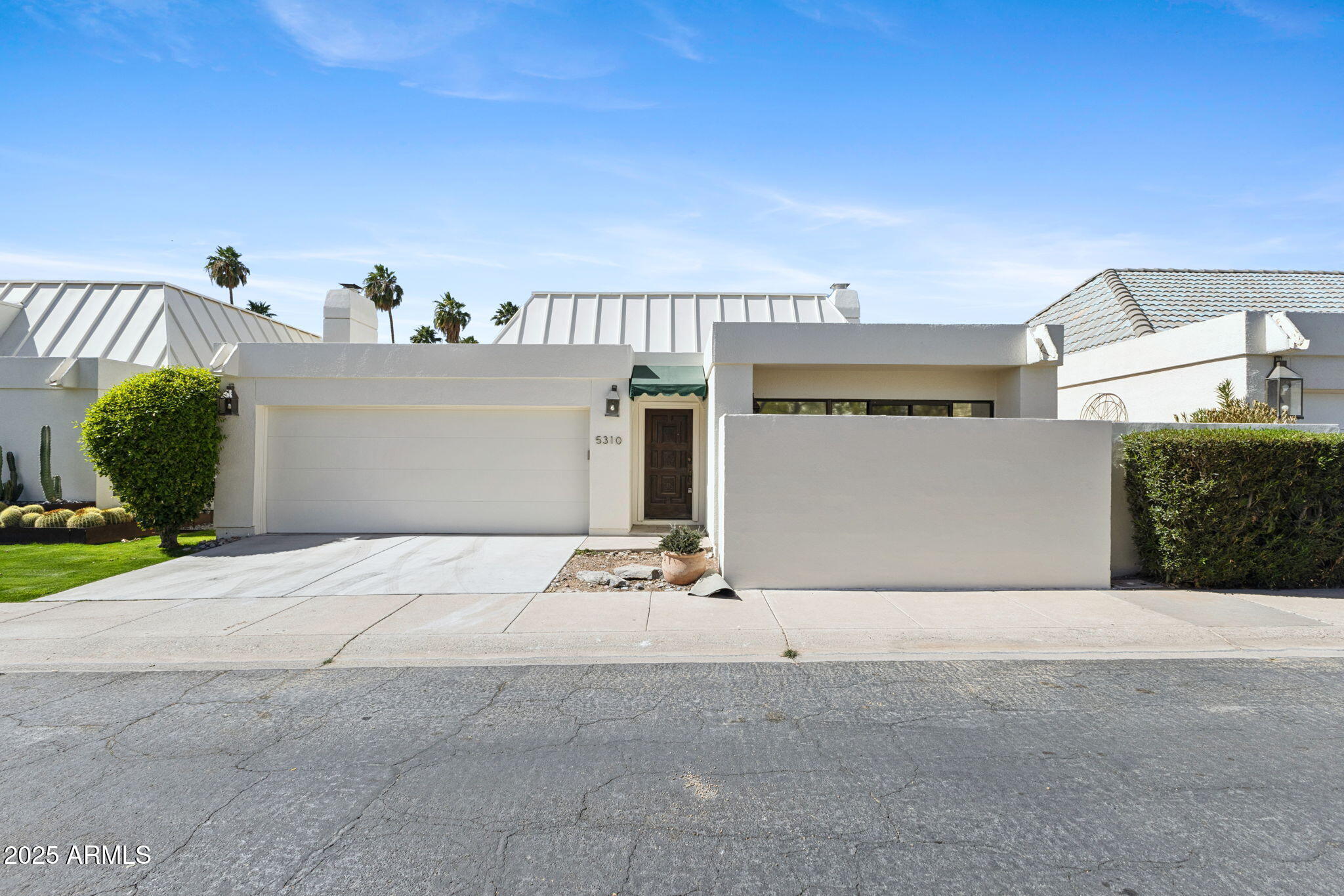 5310 N 24th Place