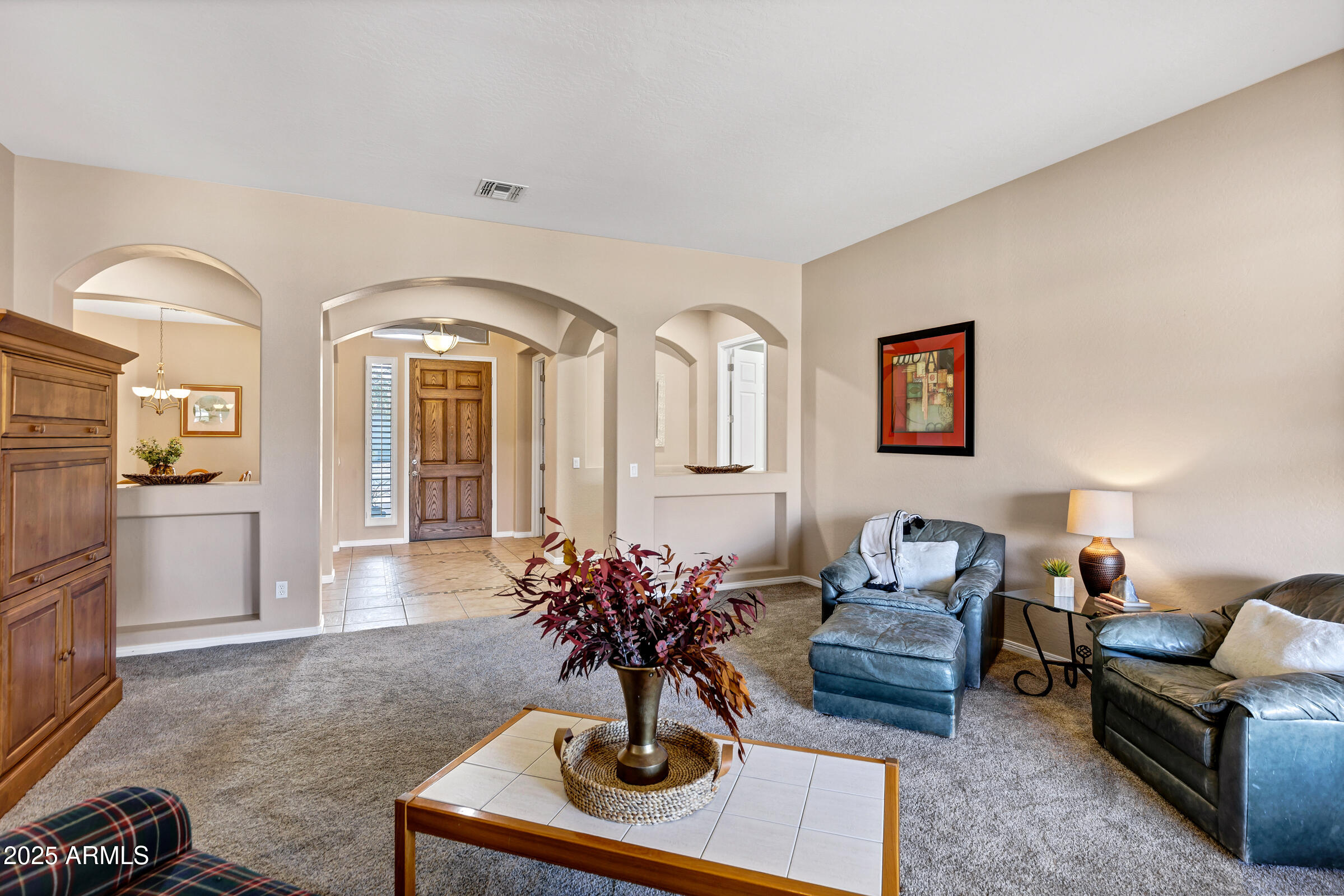 4618 E CARRIAGE Court