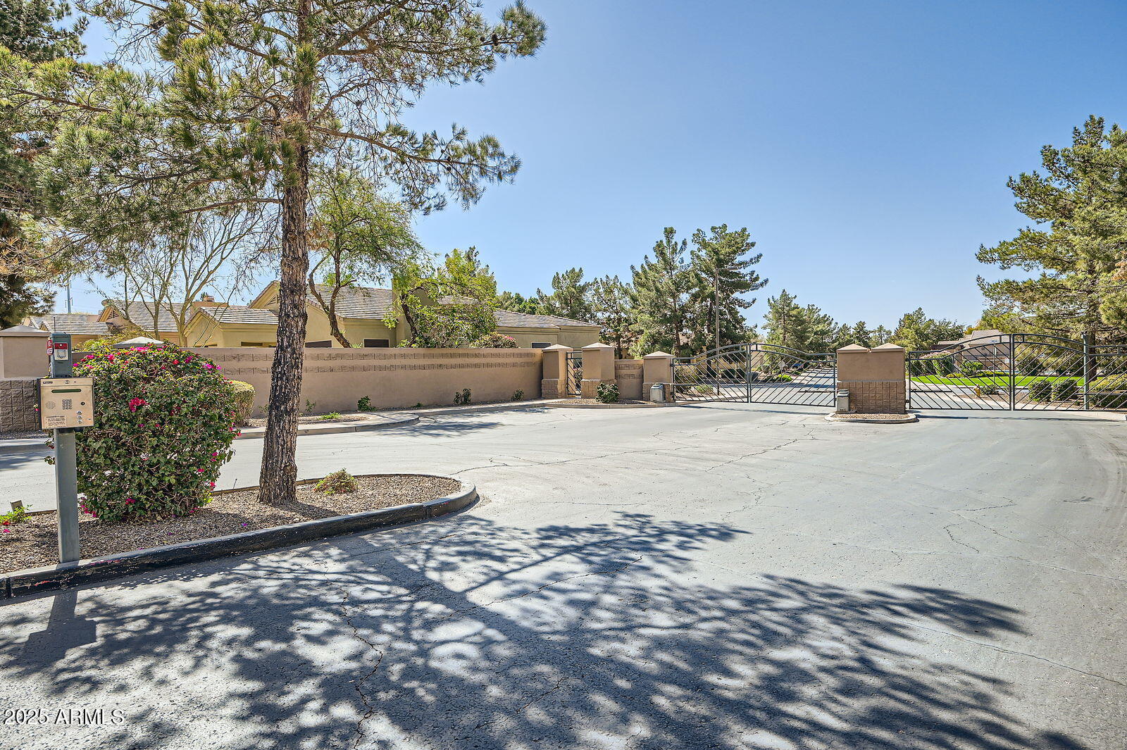 3904 E CARTER Drive