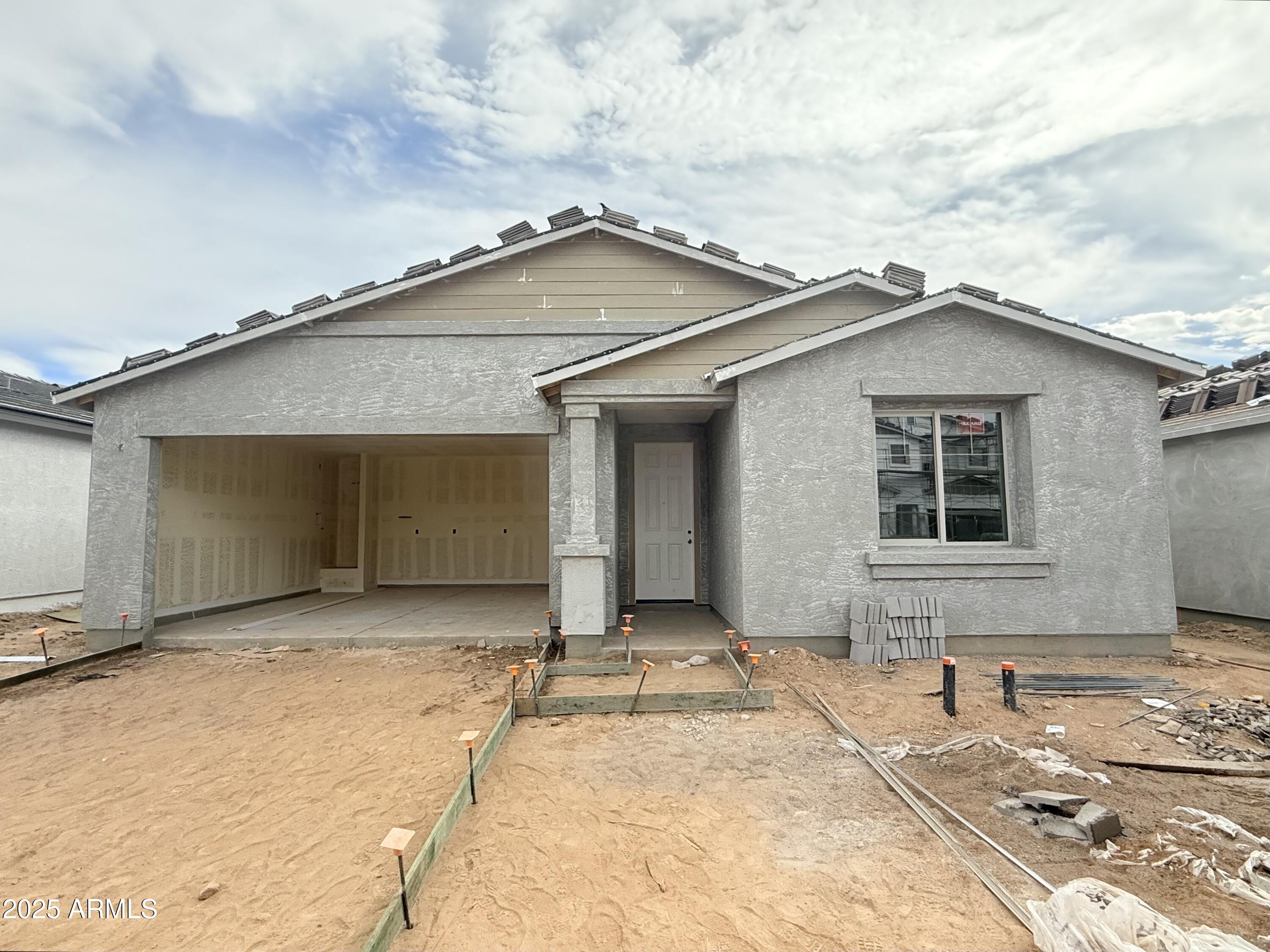 2415 E SPUR Drive