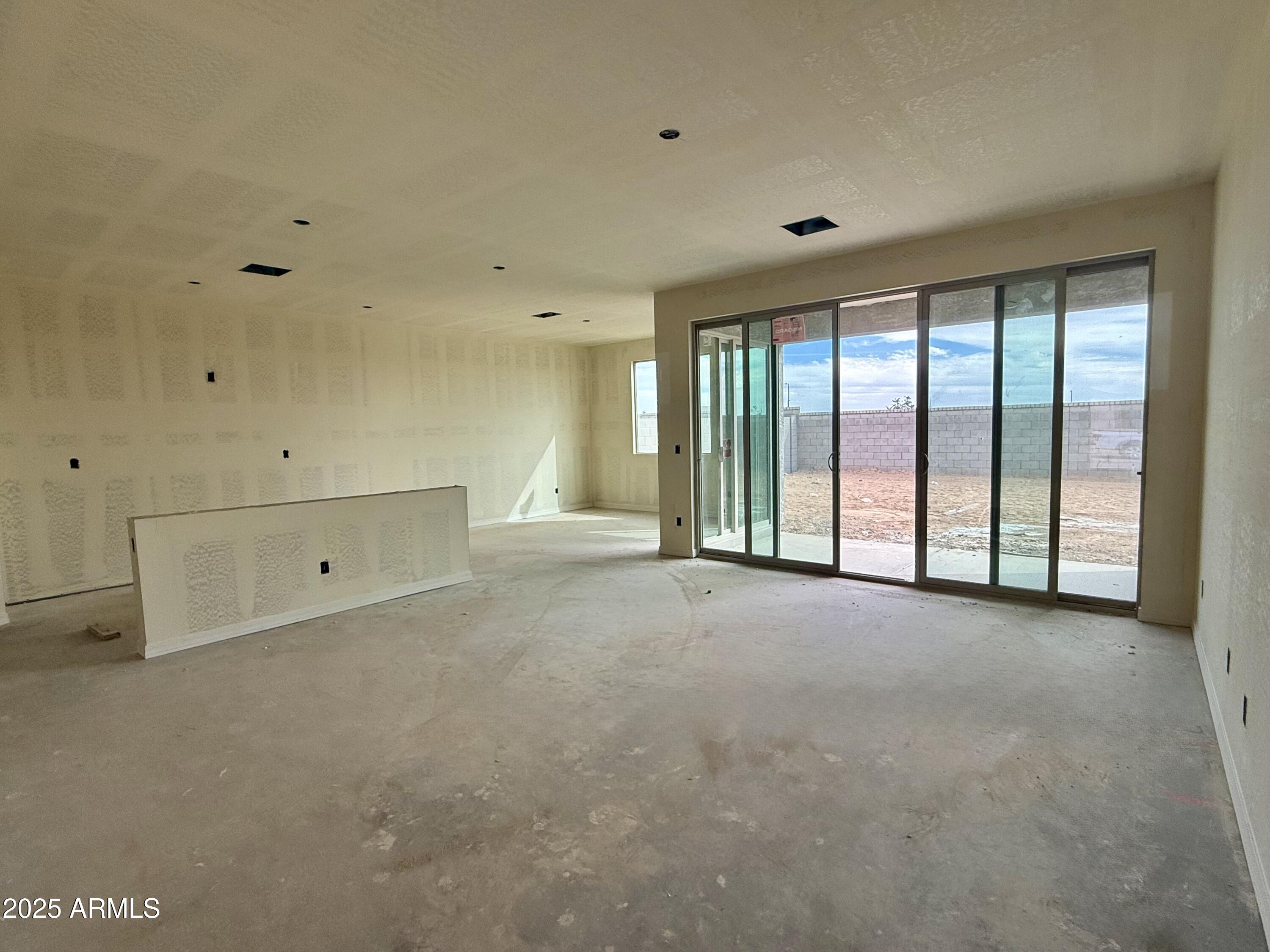 2415 E SPUR Drive
