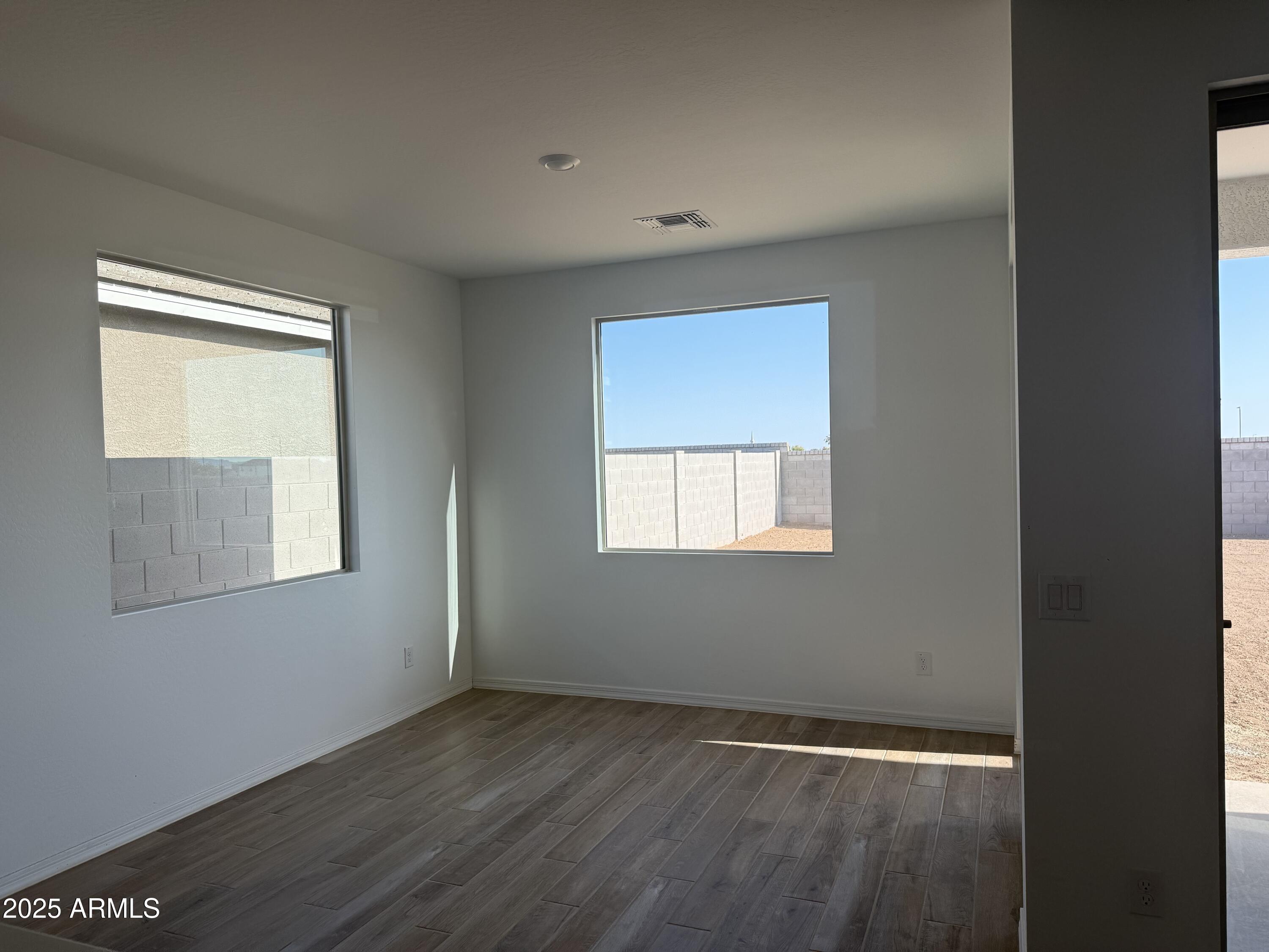 2401 E SPUR Drive