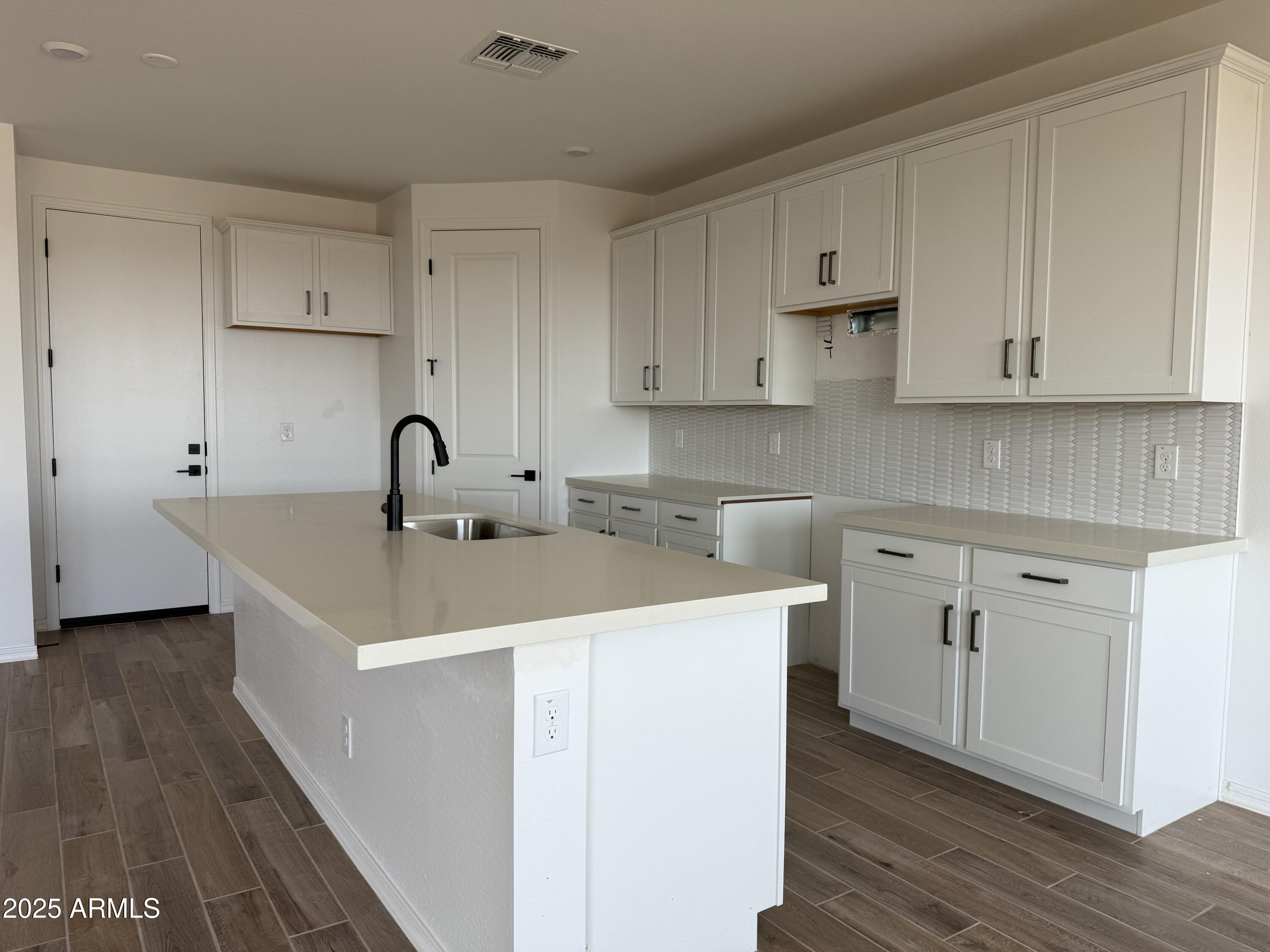 2401 E SPUR Drive