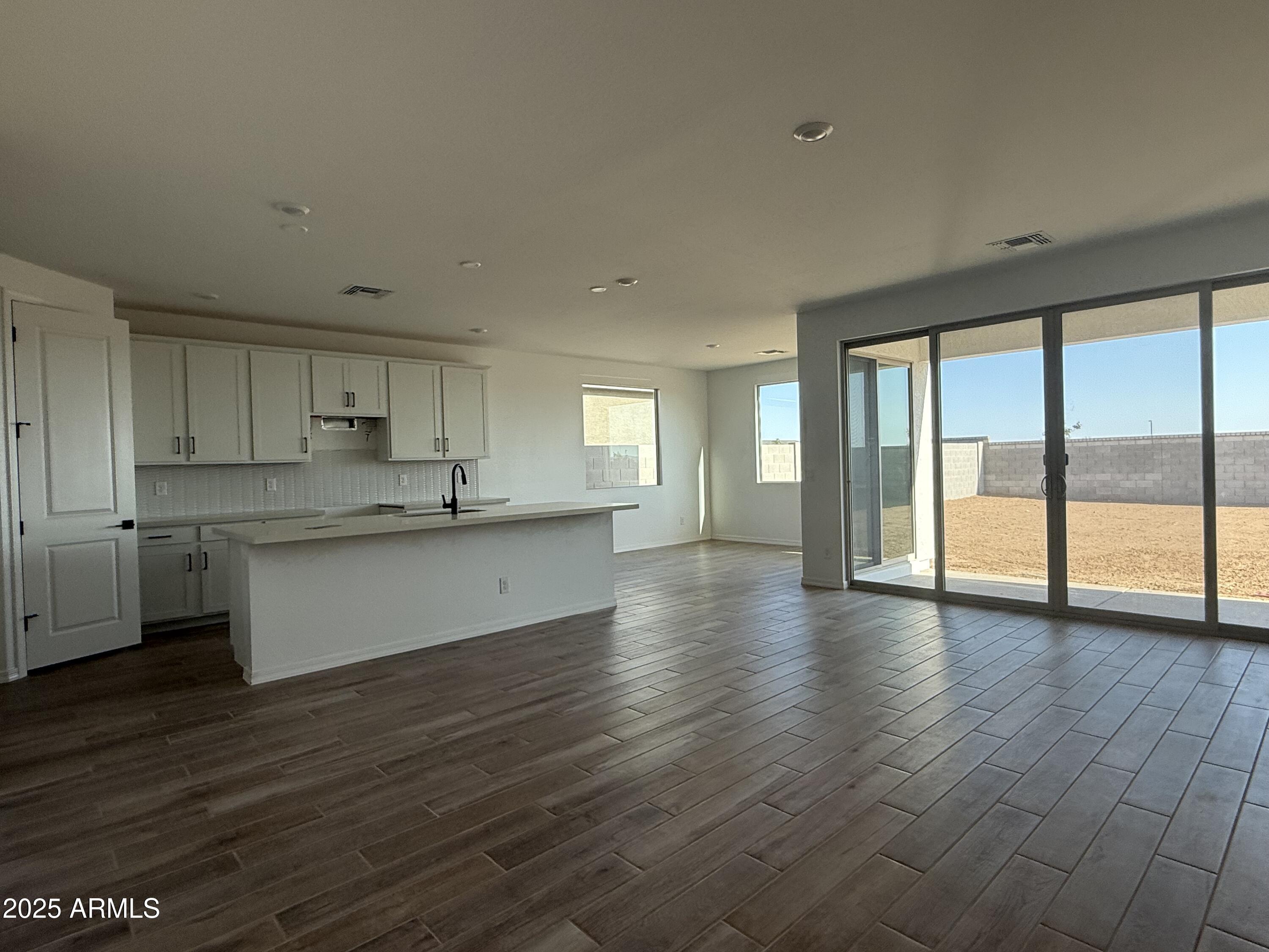 2401 E SPUR Drive
