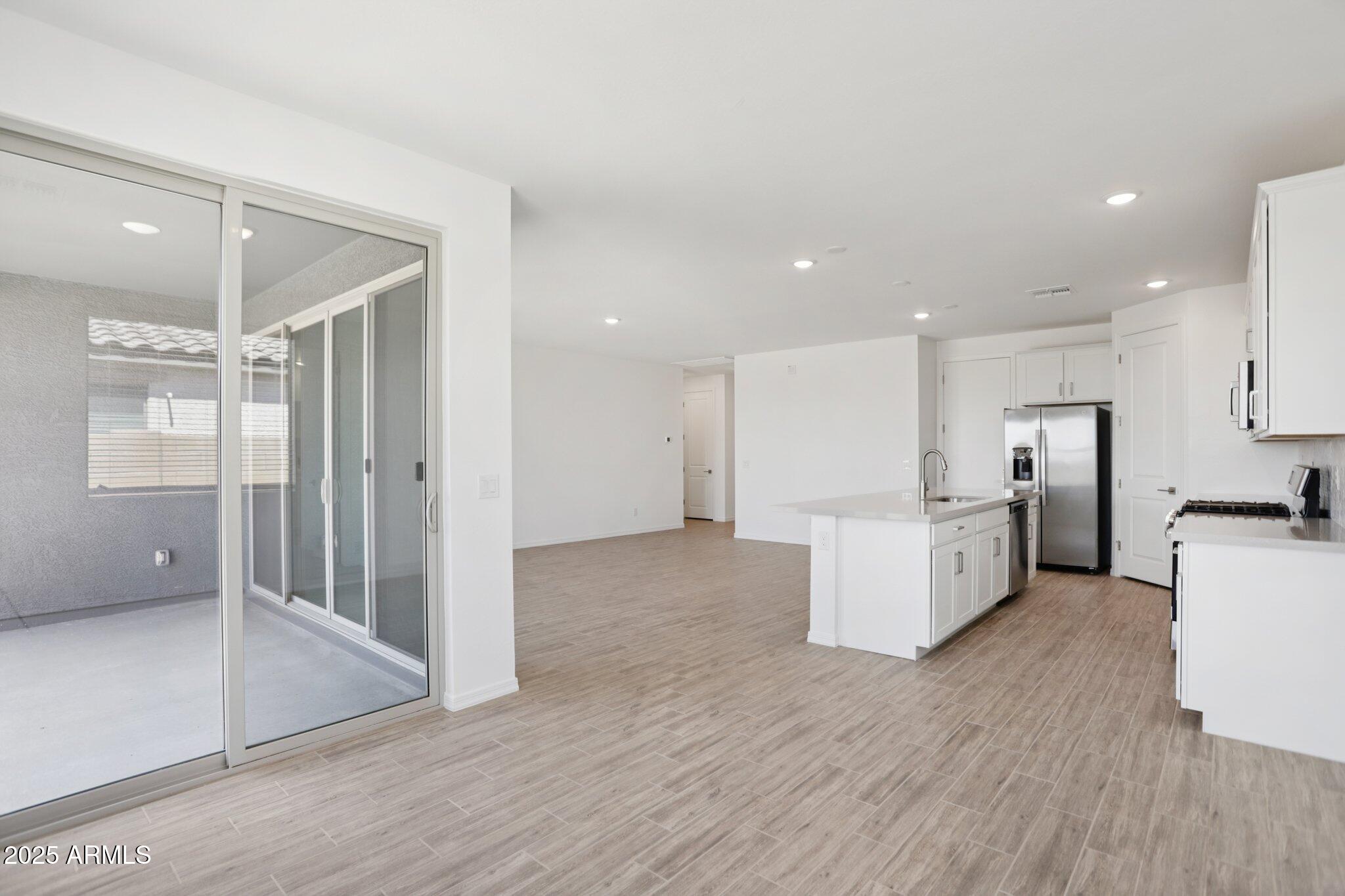 7701 W AVENIDA DEL REY