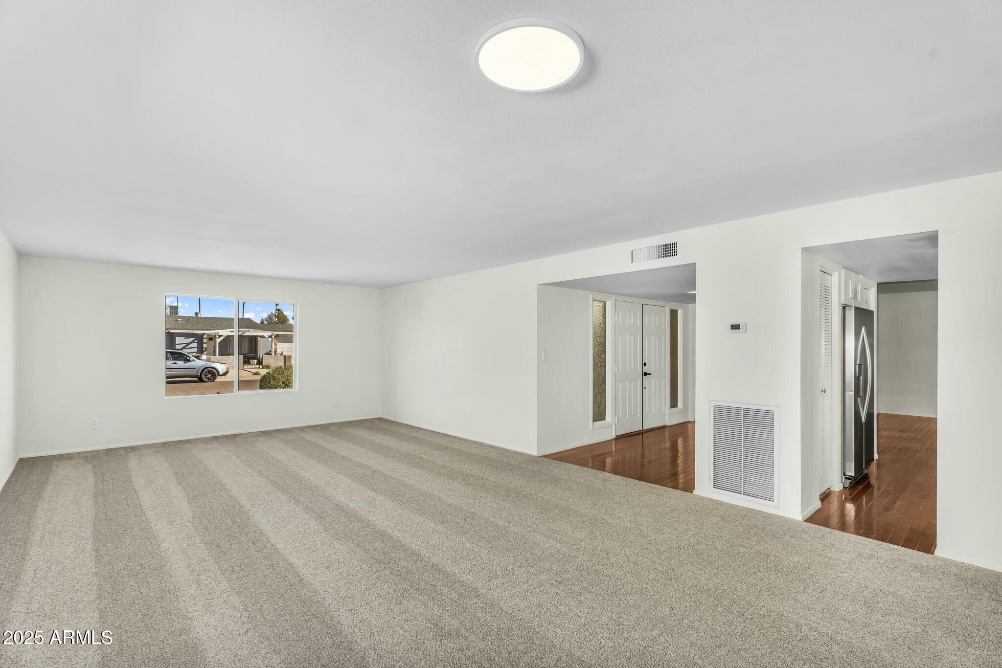 4743 W LAUREL Lane