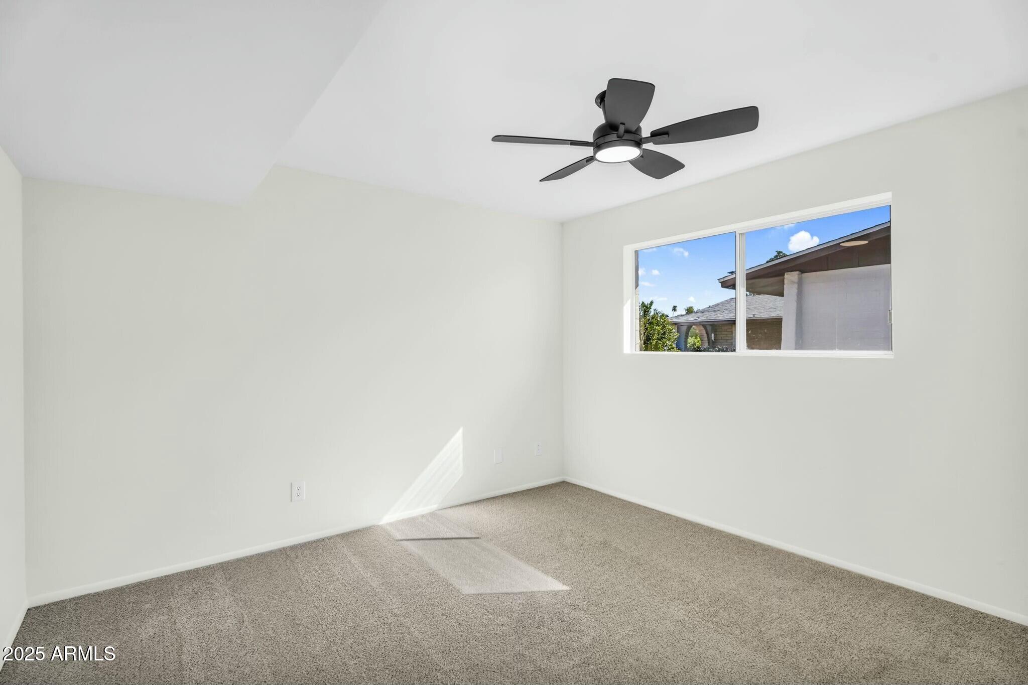 4743 W LAUREL Lane