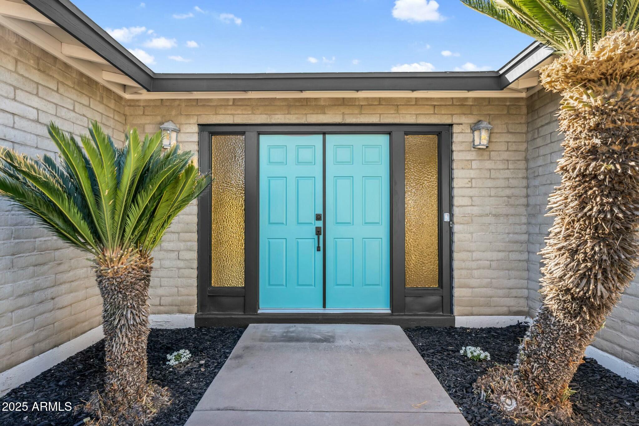 4743 W LAUREL Lane
