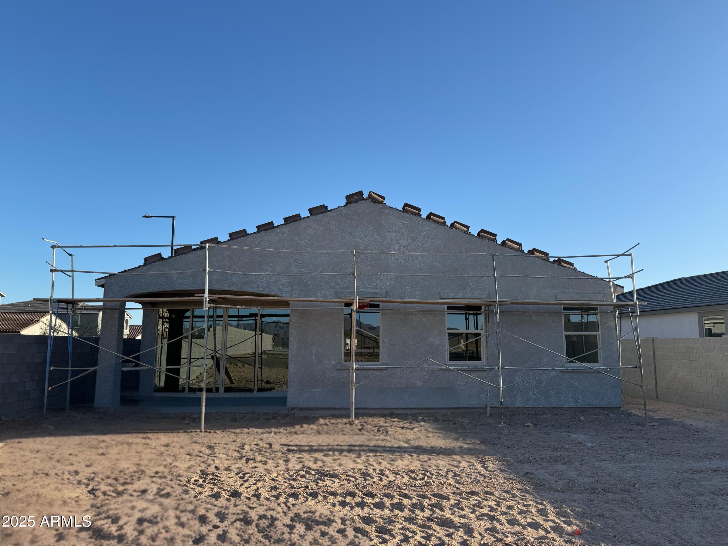 24090 W SUNLAND Avenue