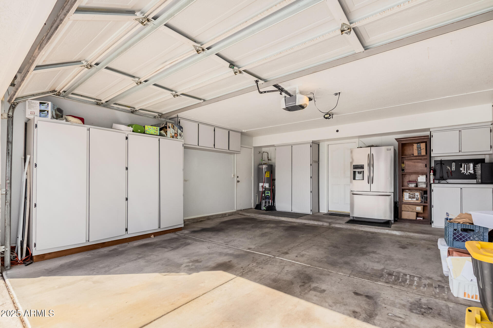 5622 E GELDING Drive
