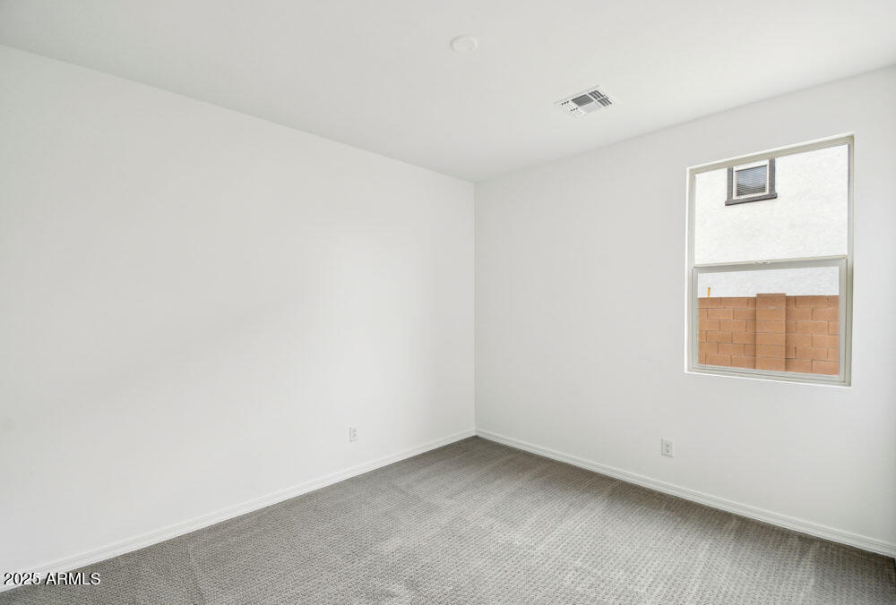 2207 W CHISUM Trail