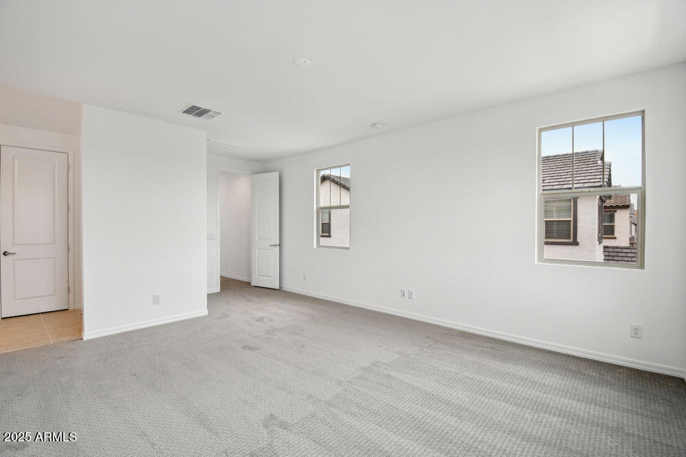 2207 W CHISUM Trail
