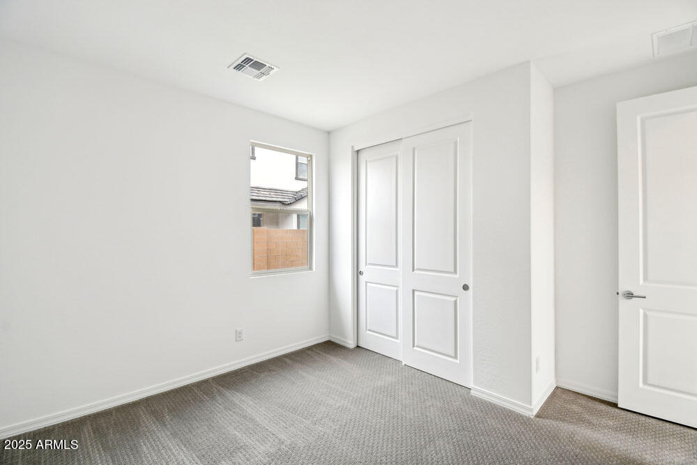 2207 W CHISUM Trail