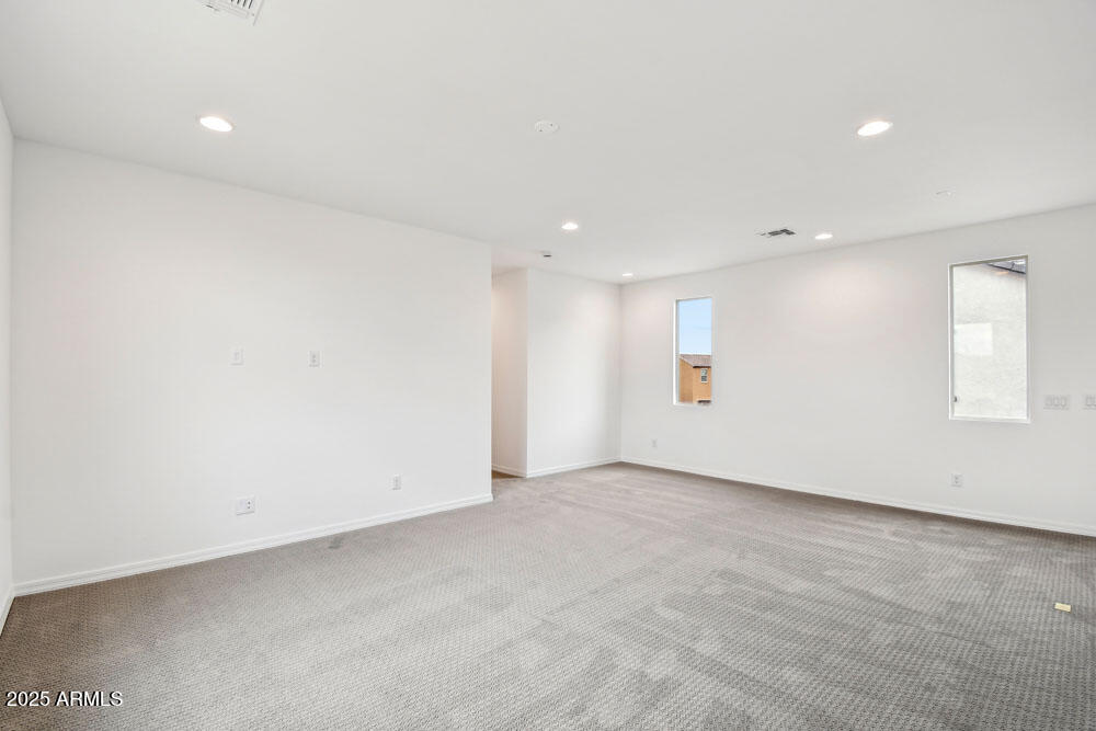 2207 W CHISUM Trail