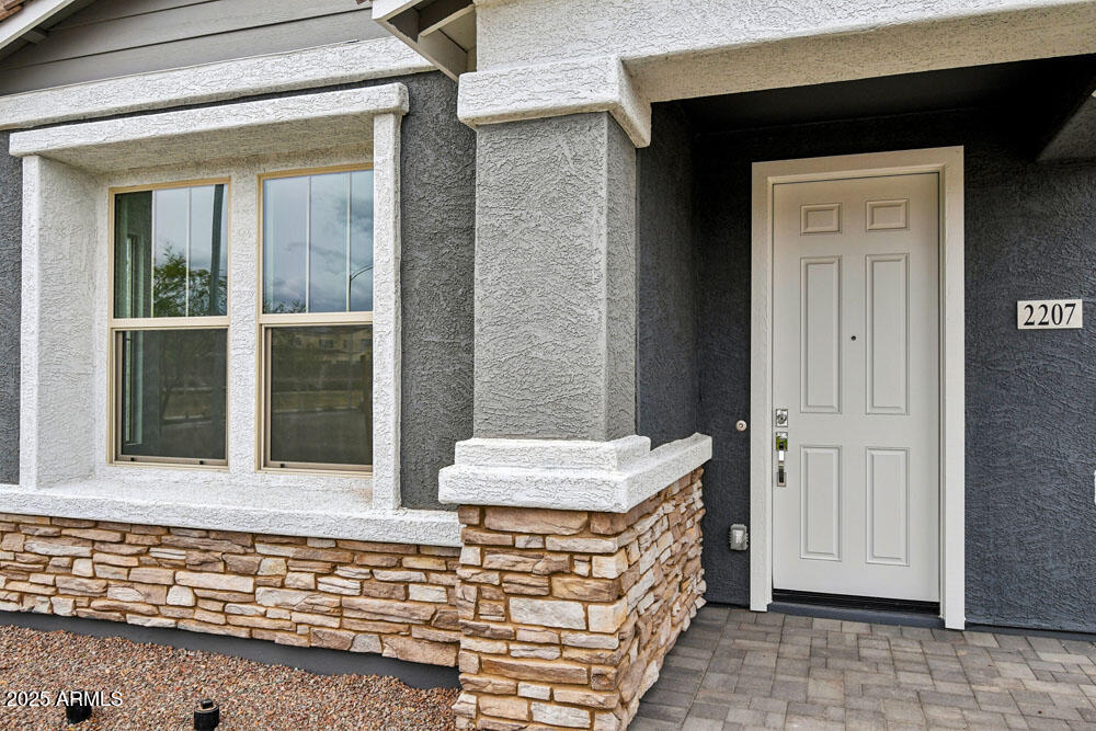 2207 W CHISUM Trail