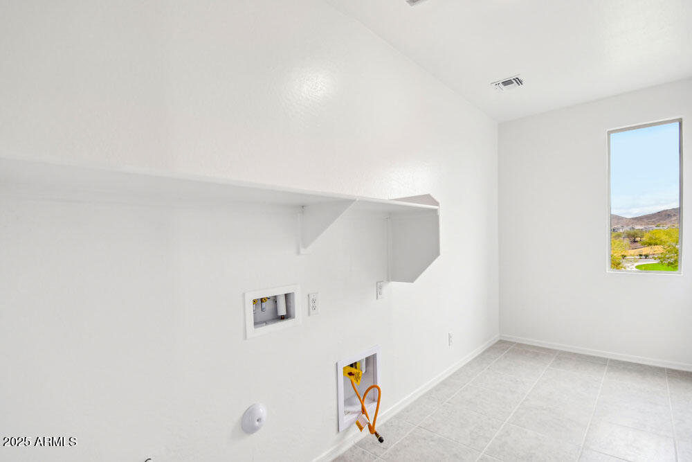 2207 W CHISUM Trail