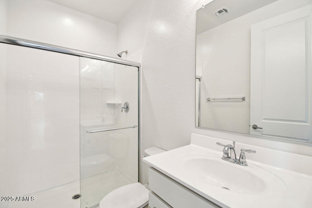 2207 W CHISUM Trail