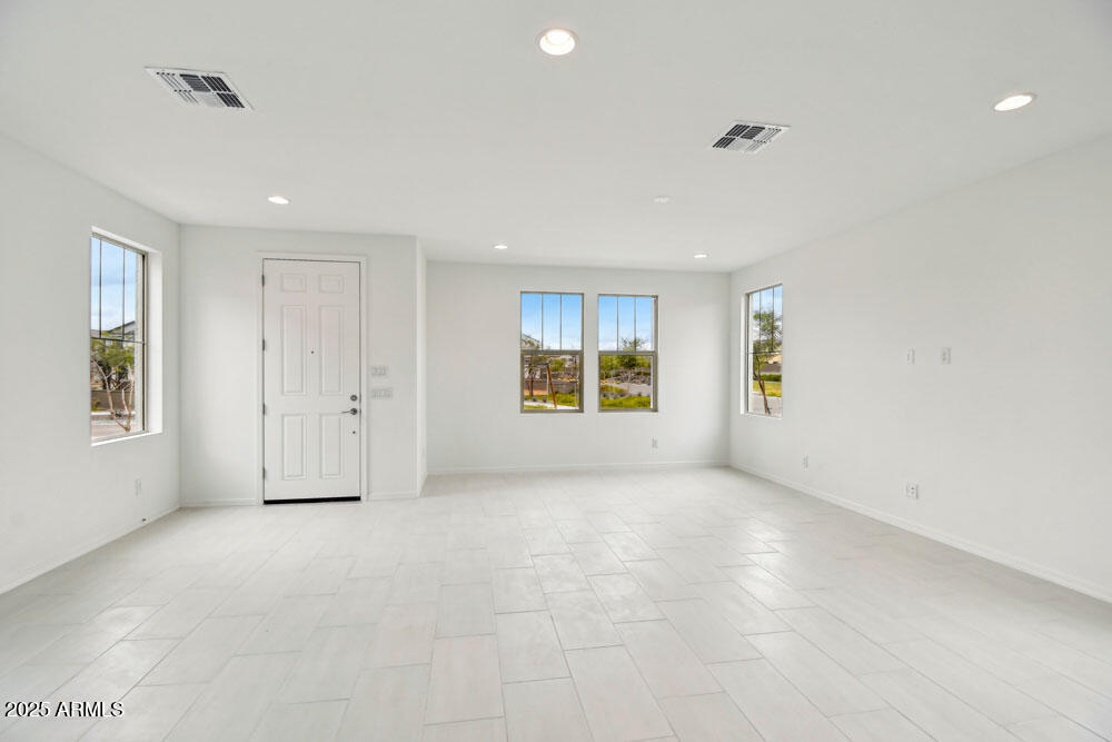 2207 W CHISUM Trail