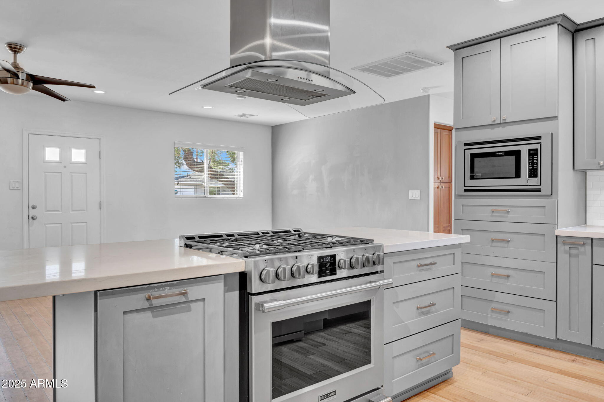 2214 E SELLS Drive