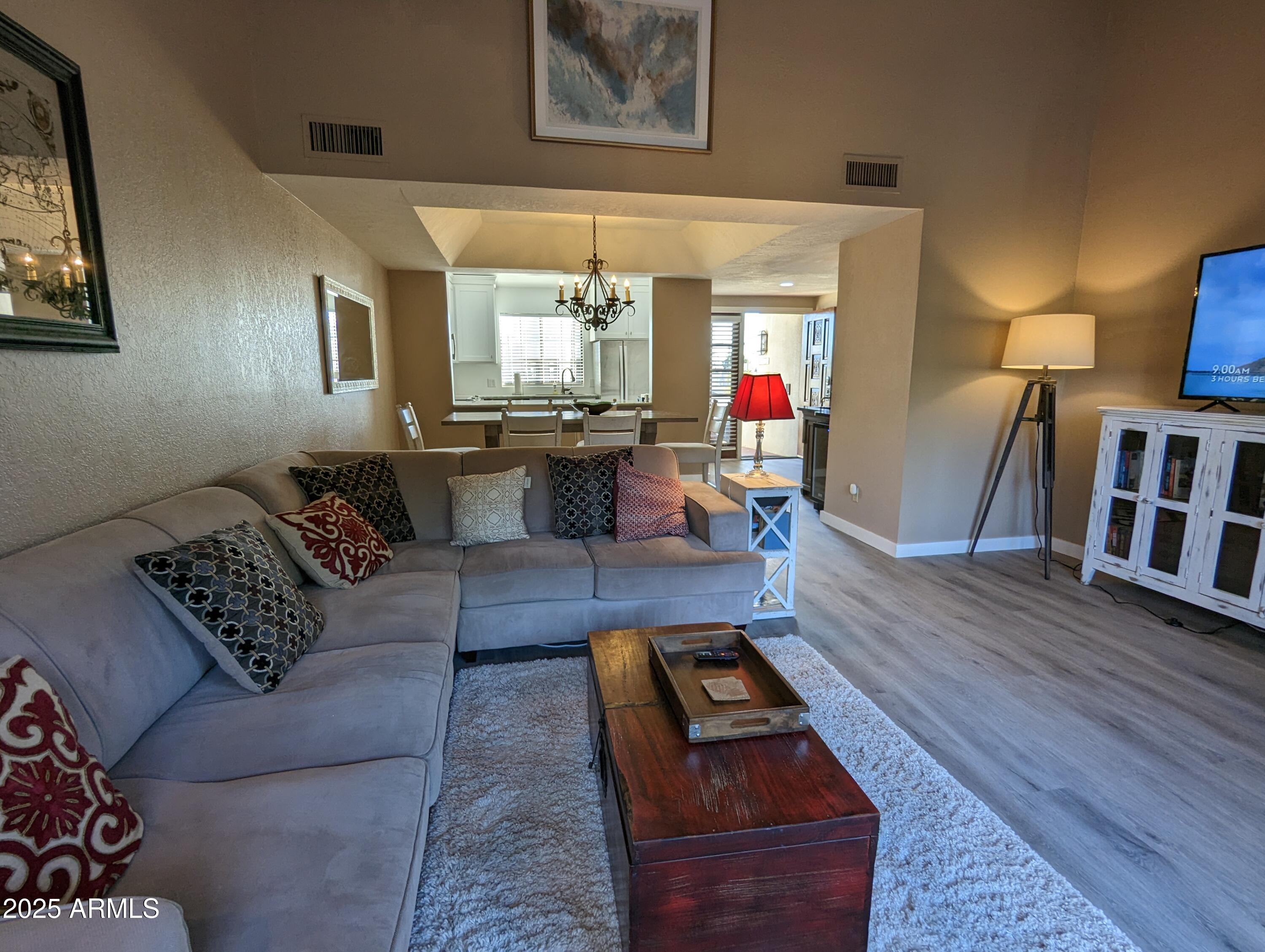 6244 N 30TH Place