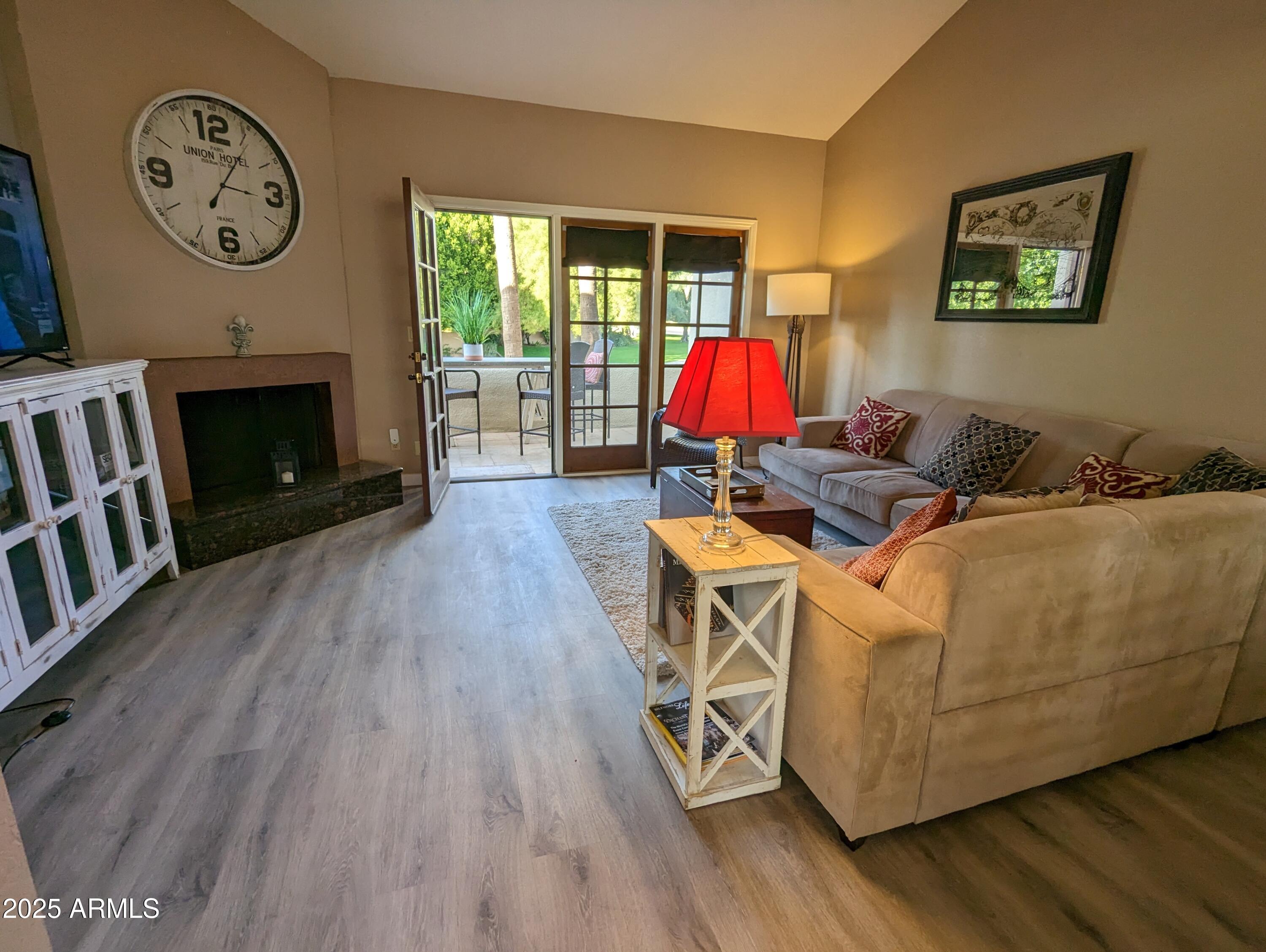 6244 N 30TH Place