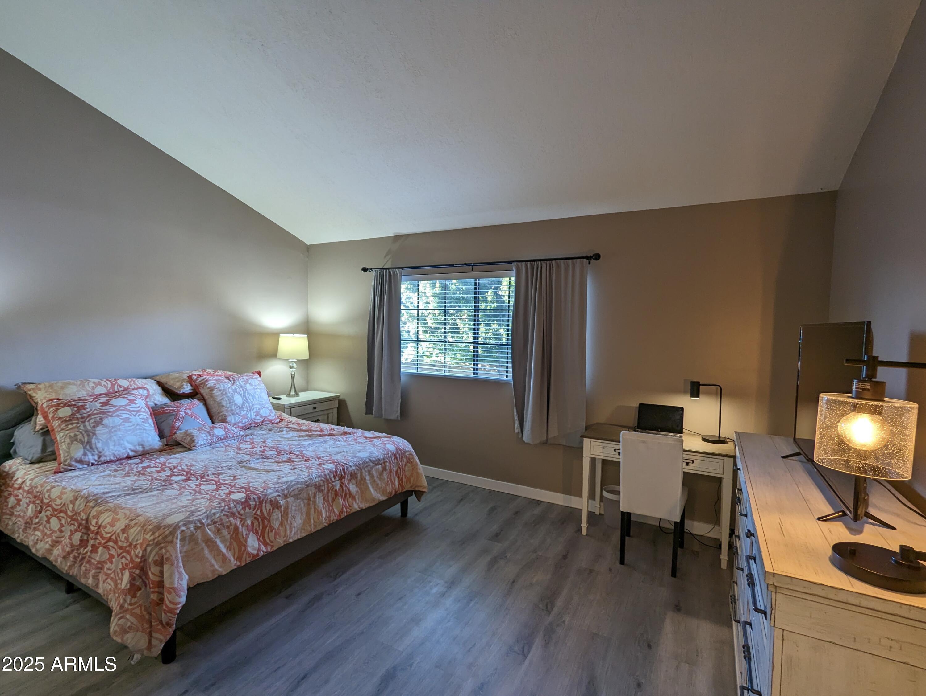 6244 N 30TH Place