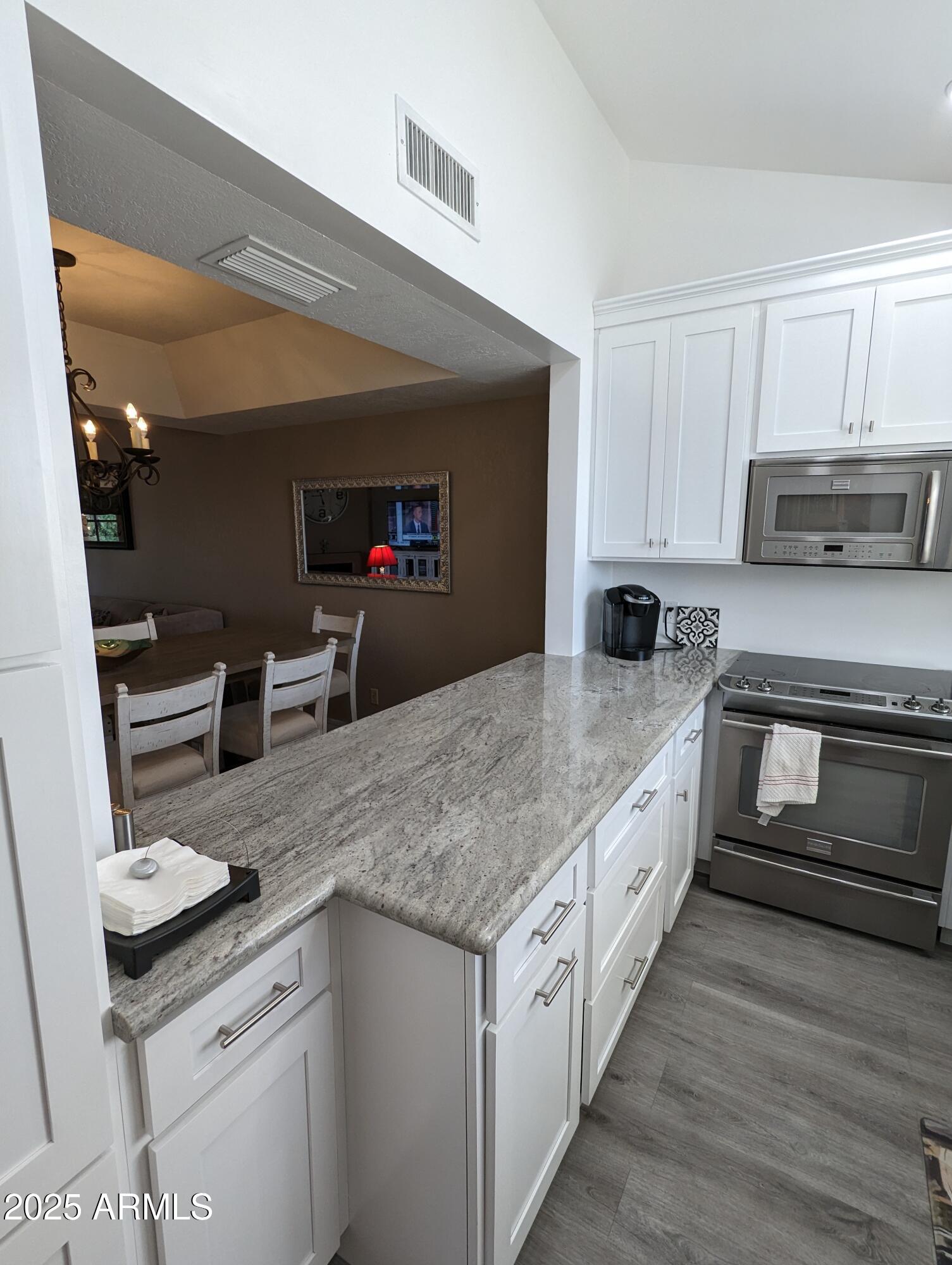 6244 N 30TH Place