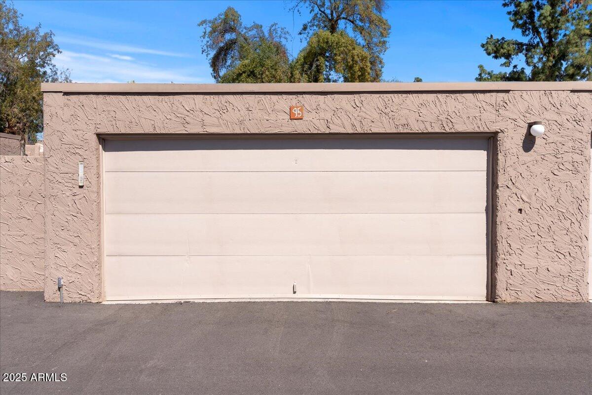 7312 N VIA CAMELLO DEL NORTE Street 95