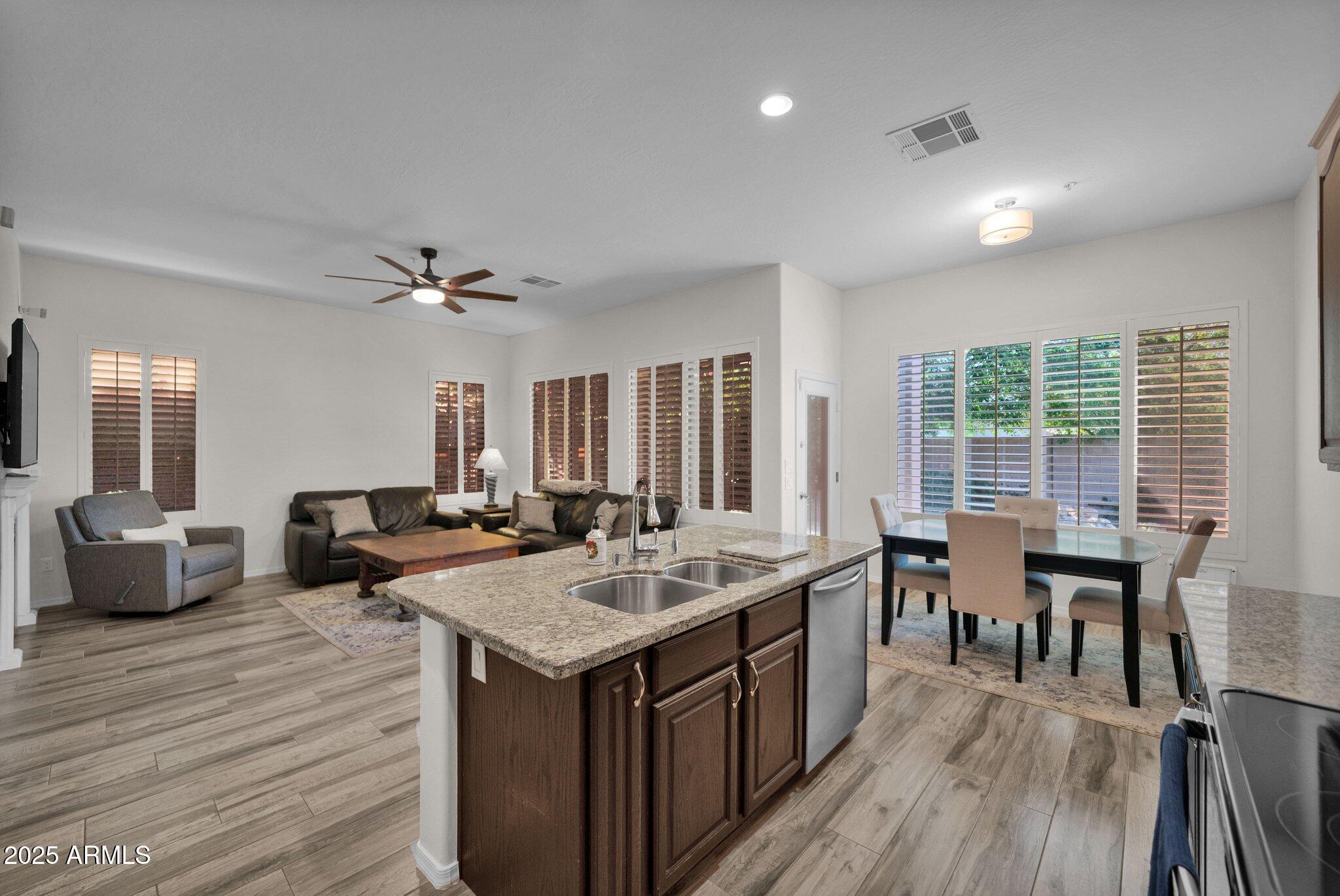 7507 E De La O Road