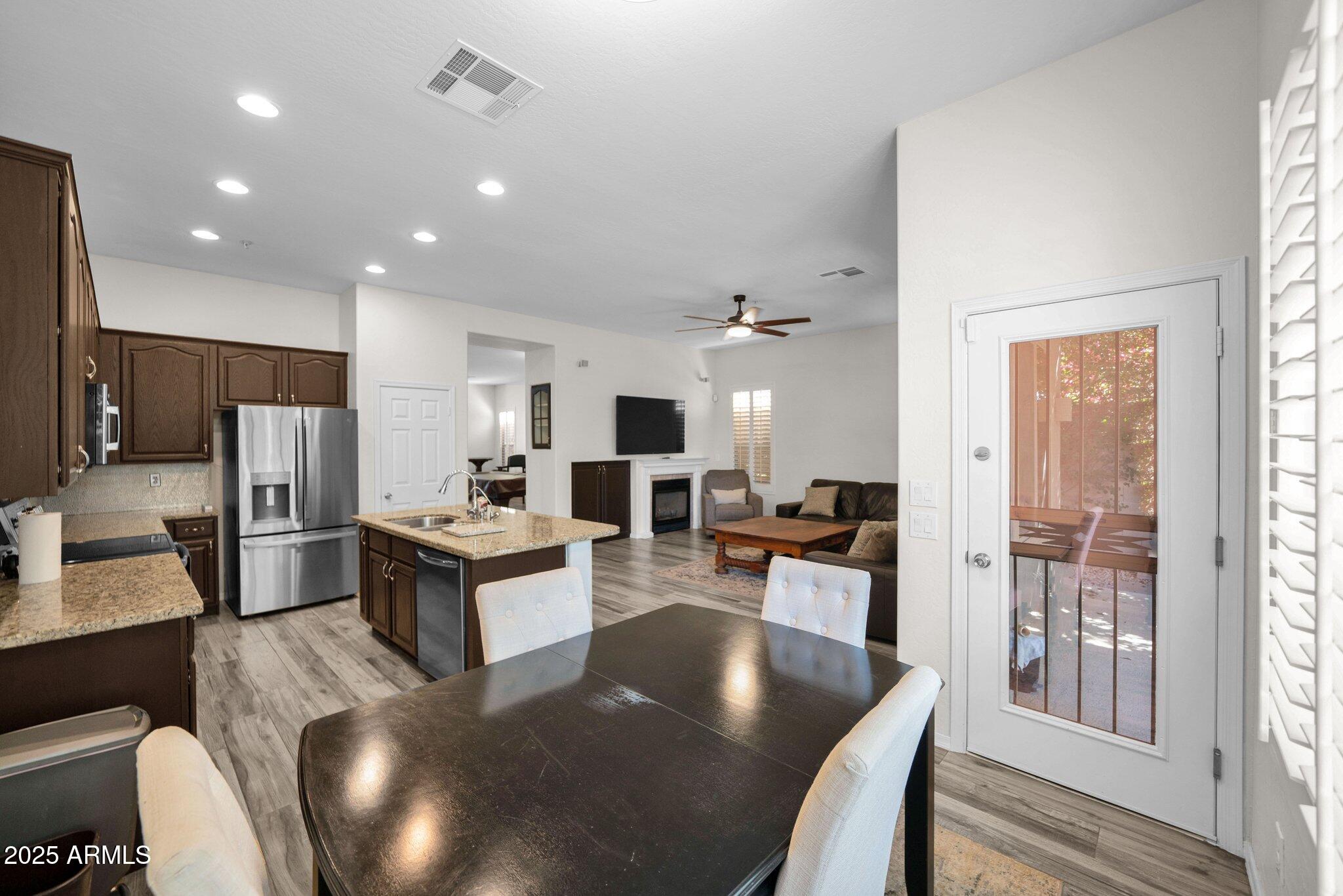 7507 E De La O Road