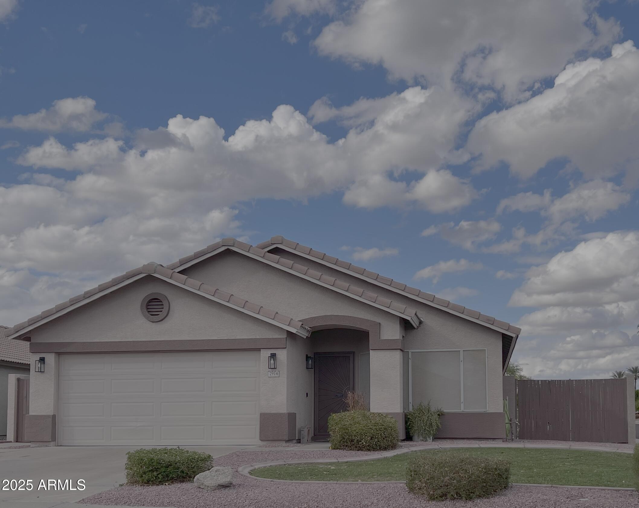 7914 W SALTER Drive