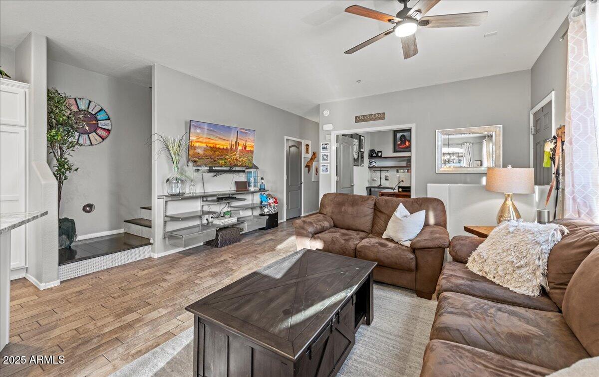2727 N PRICE Road 26