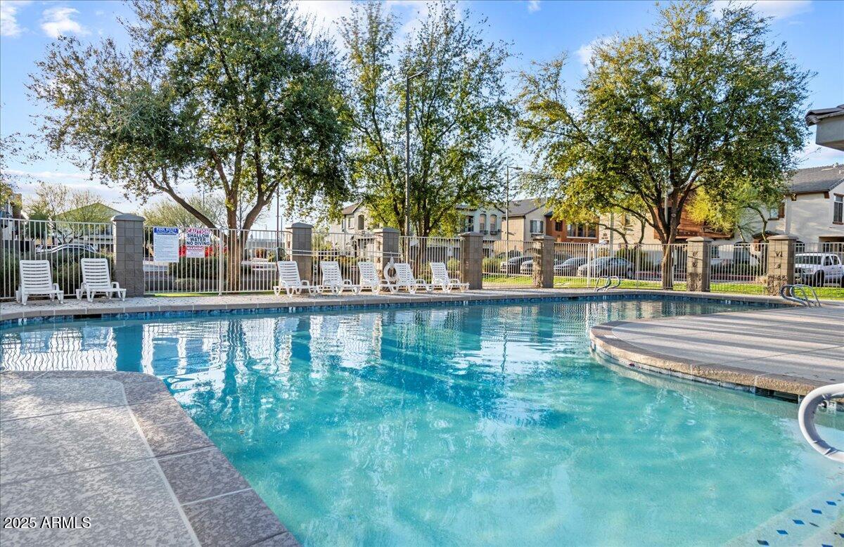 2727 N PRICE Road 26