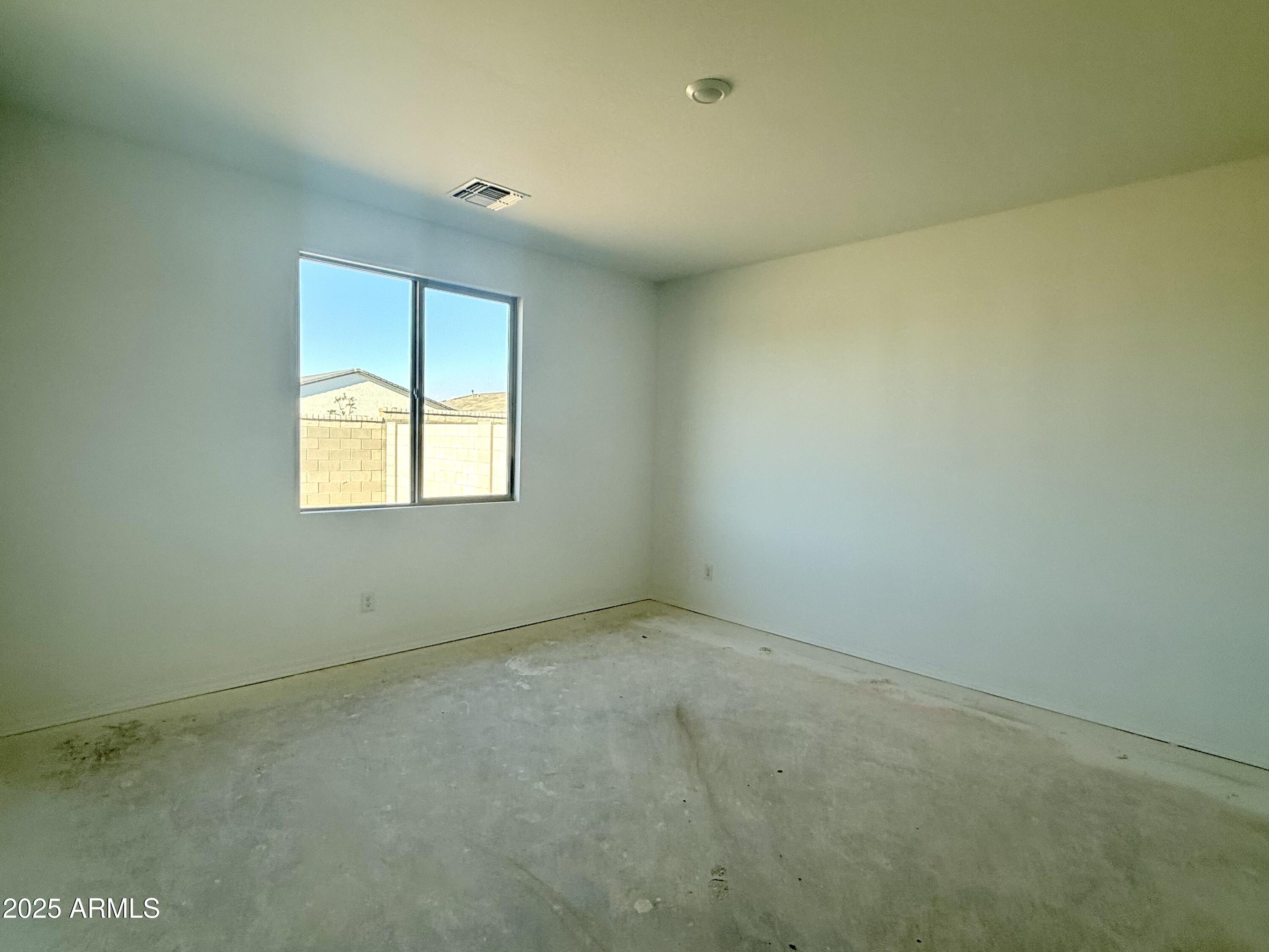 2416 E SPUR Drive