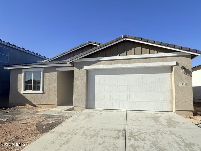 2416 E SPUR Drive