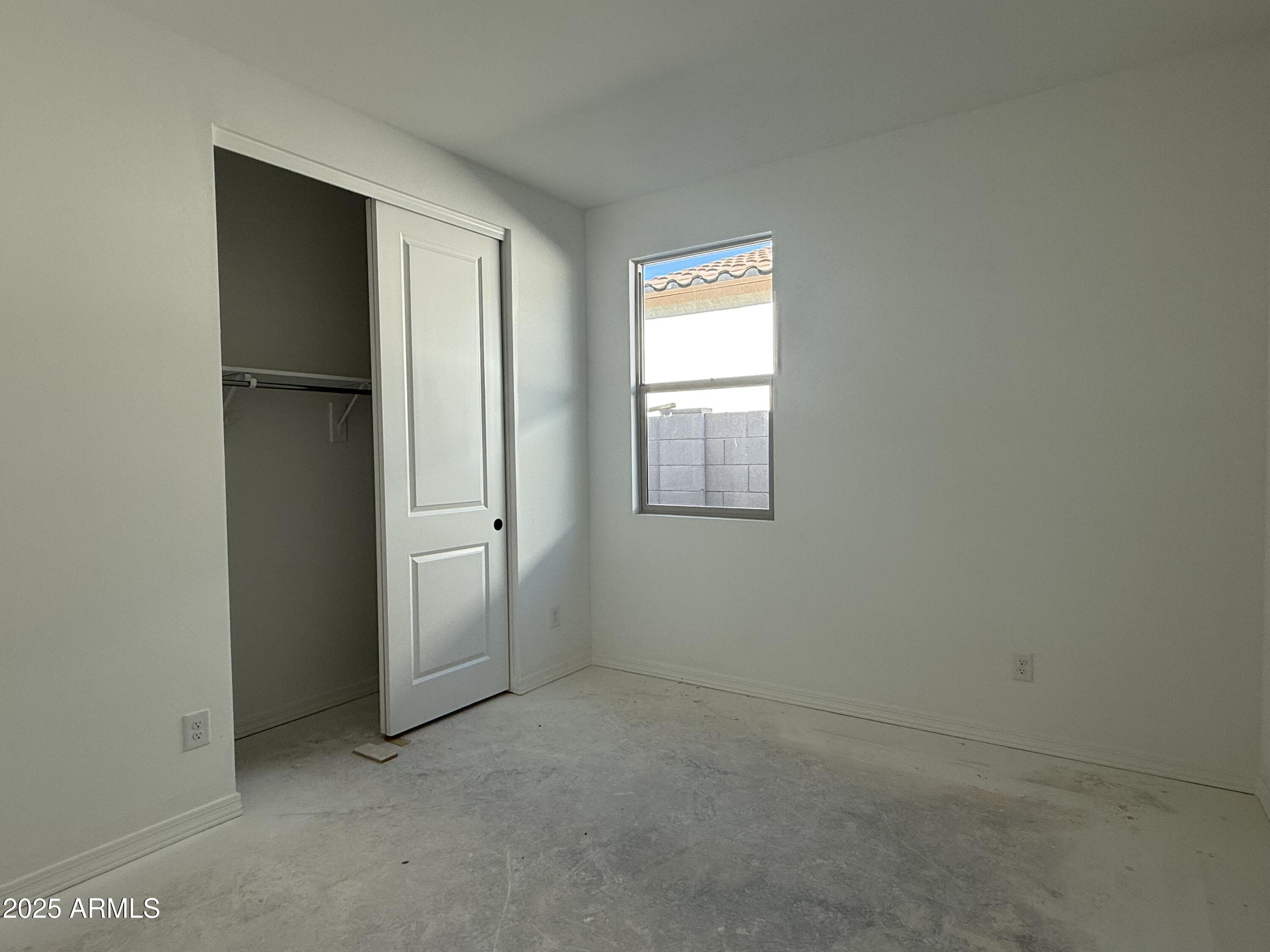 2416 E SPUR Drive