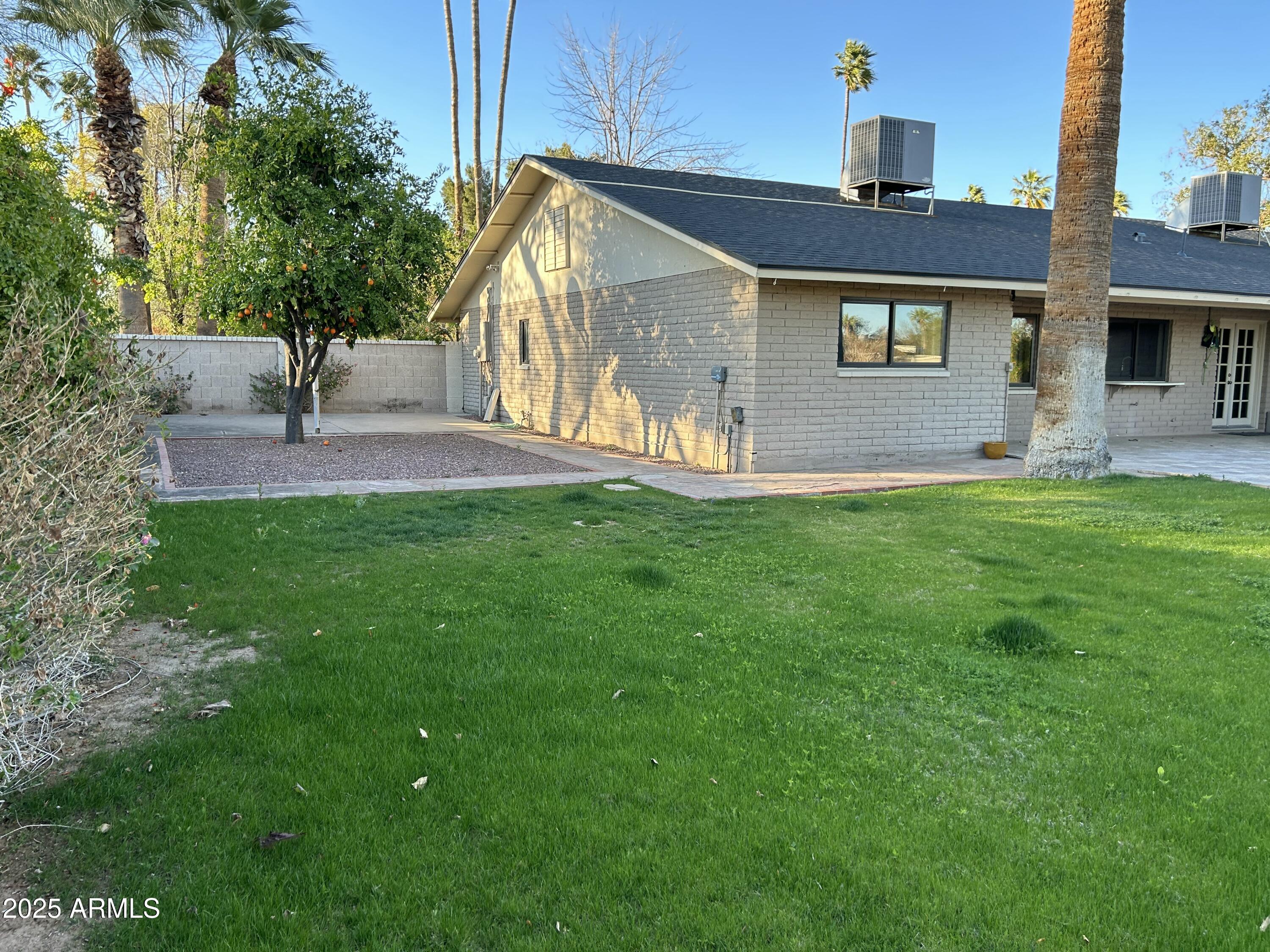 10249 N 58TH Place
