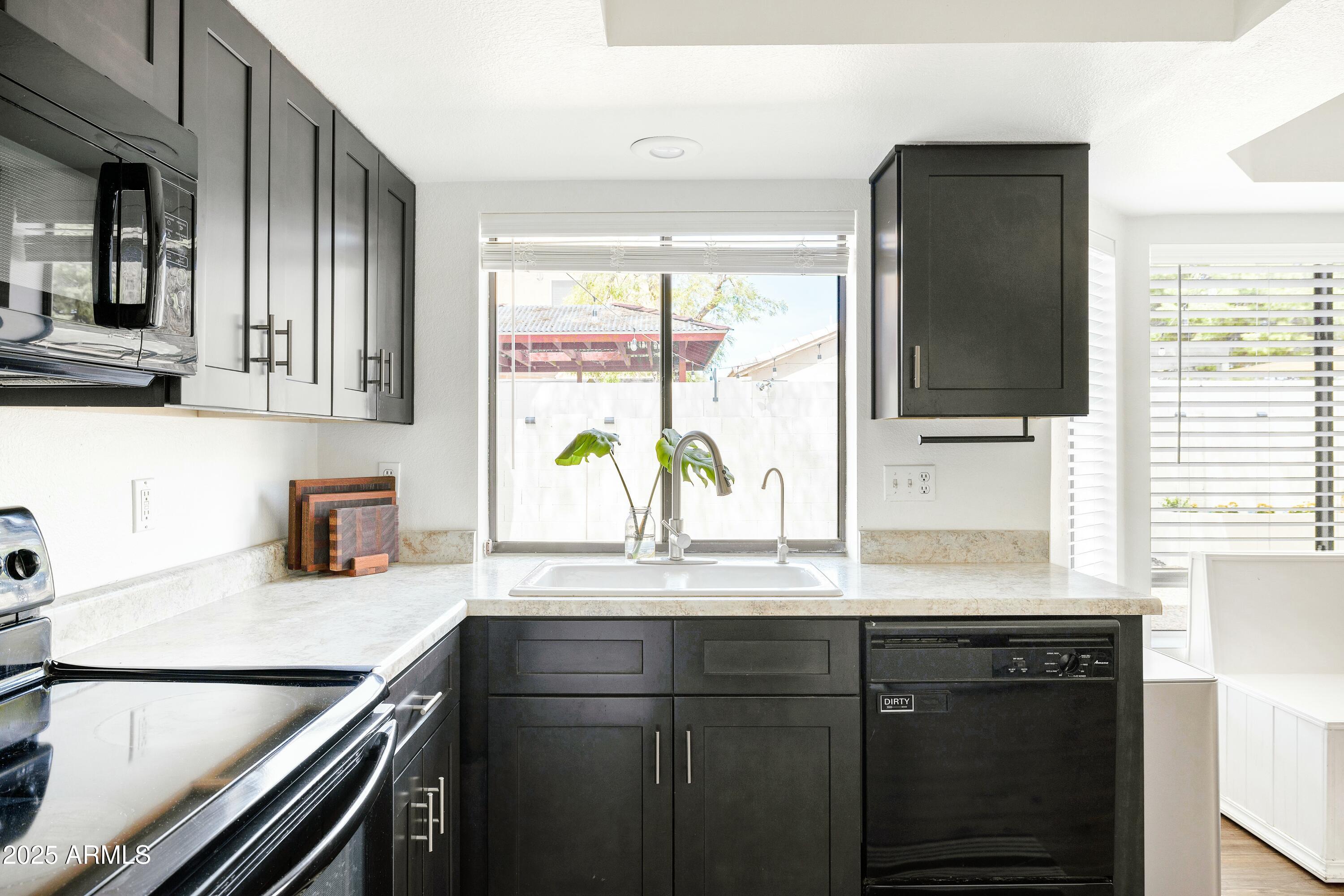 3230 E TOPEKA Drive