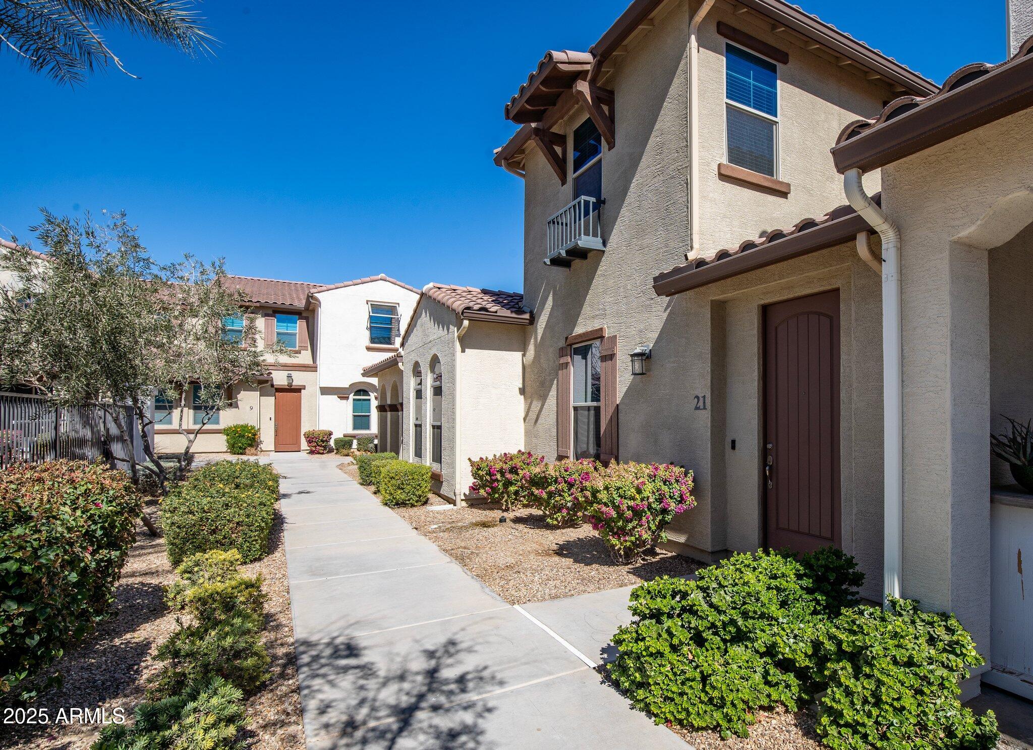 3855 S MCQUEEN Road 21