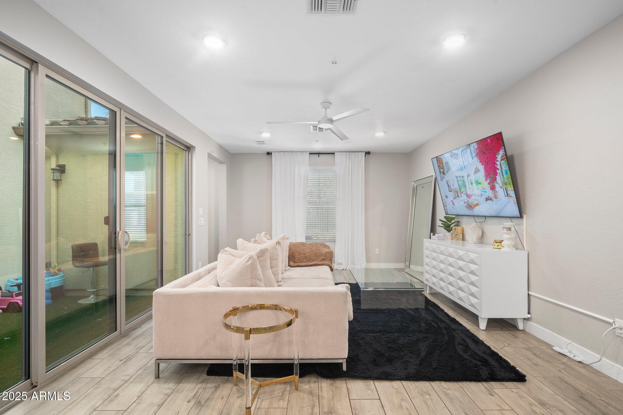 3855 S MCQUEEN Road 21