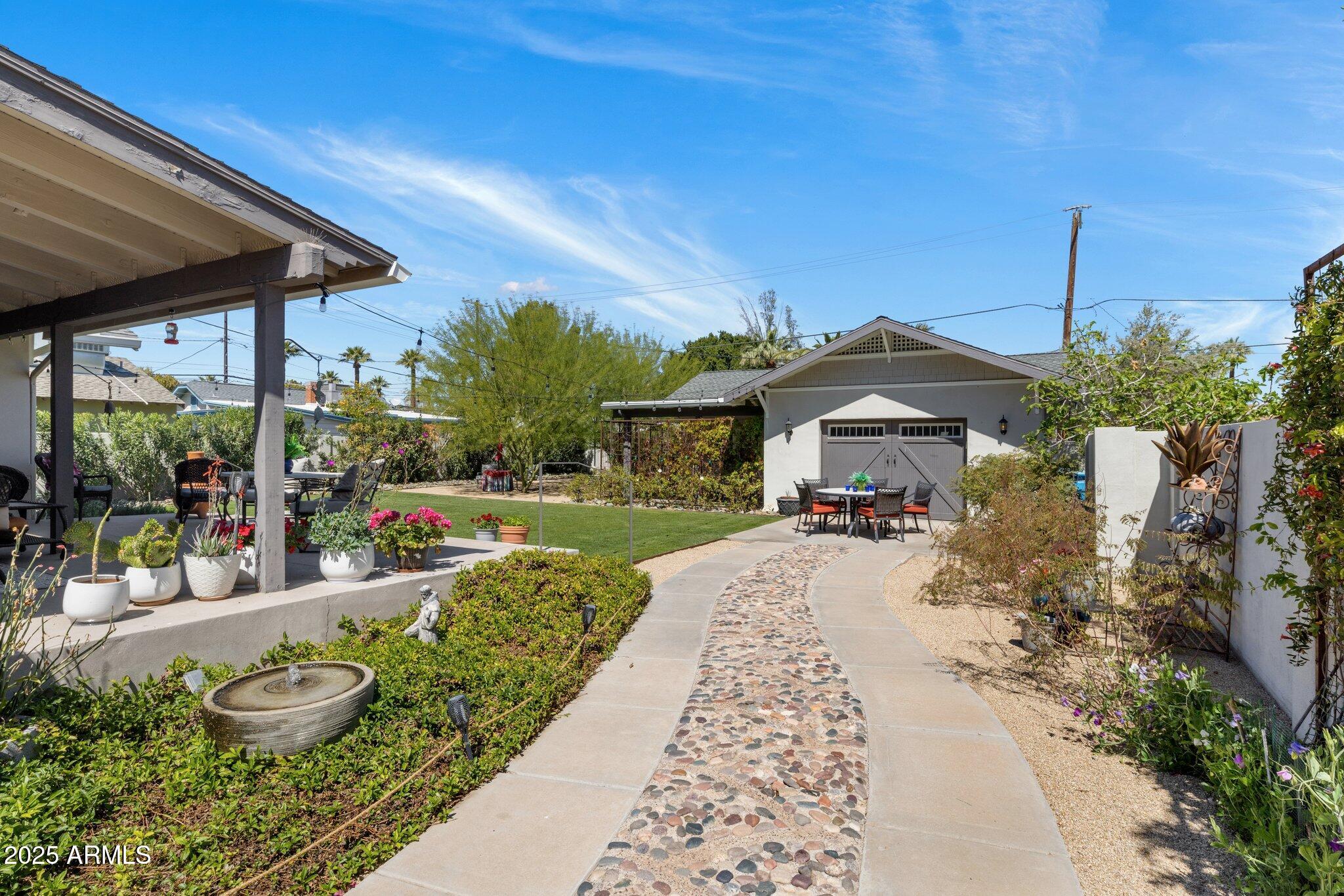 144 W PALM Lane