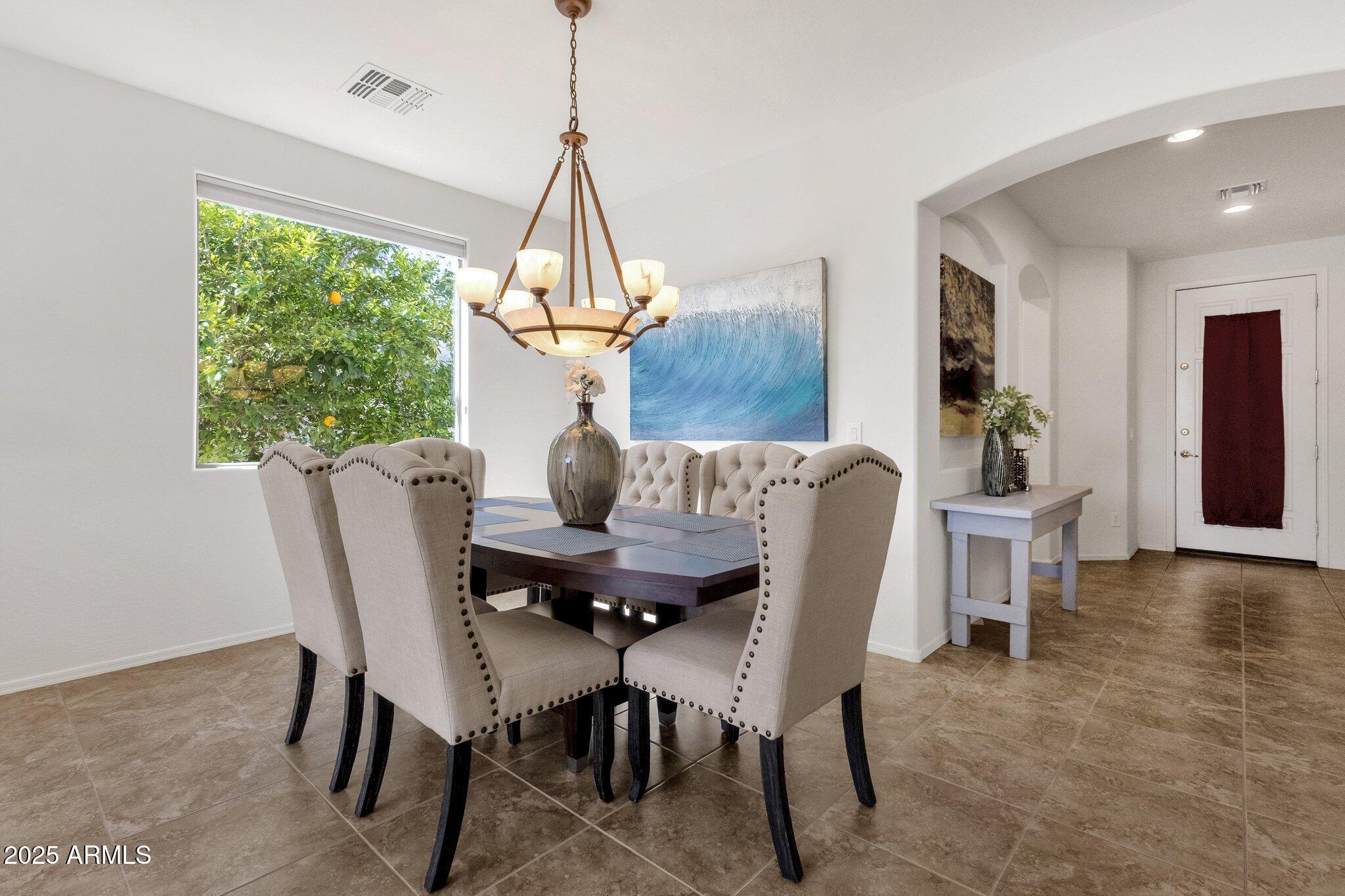 2417 W APACHE RAIN Road