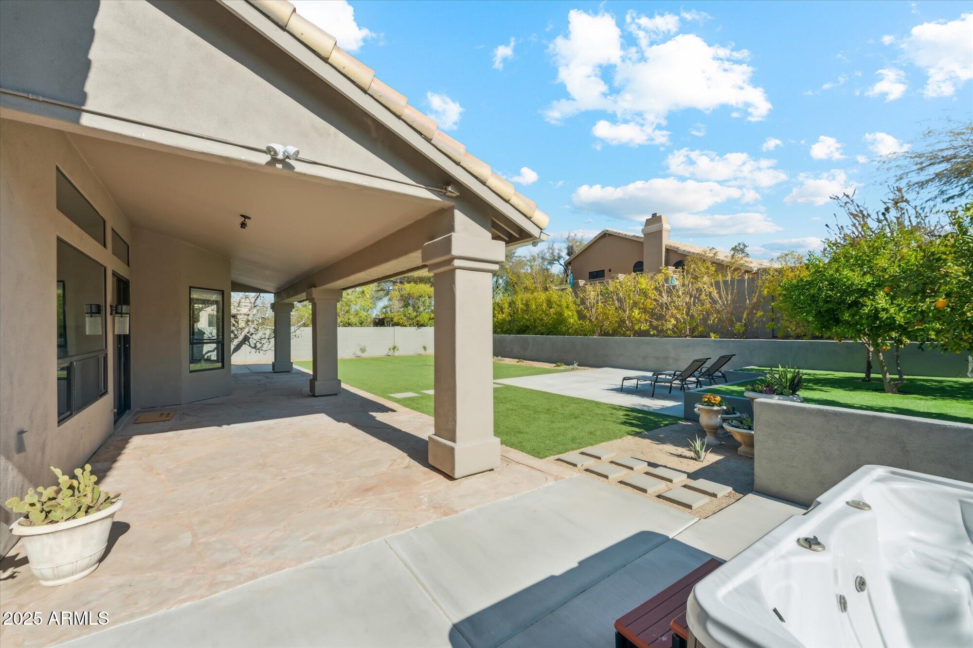 9350 E SOUTHWIND Lane