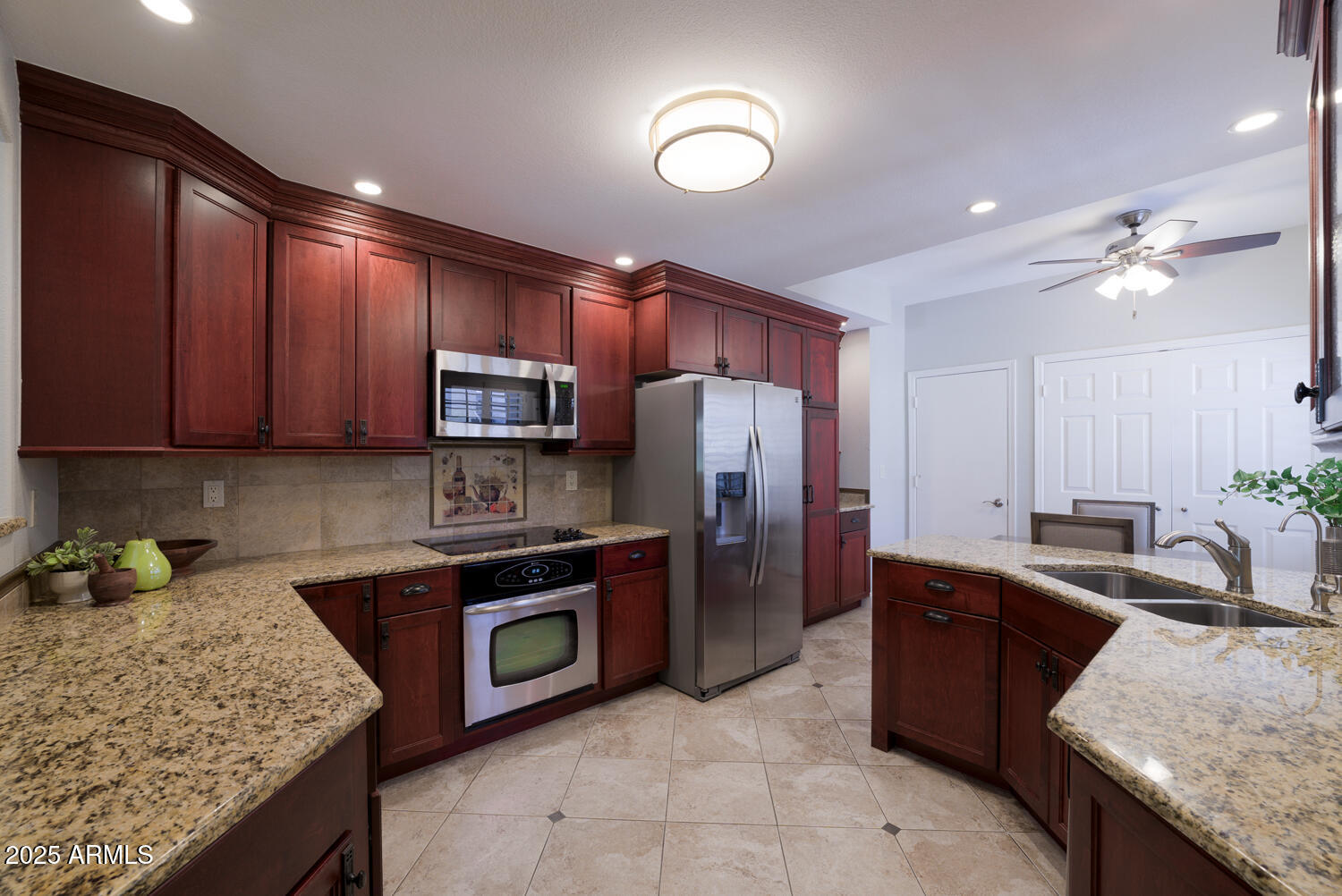 10017 E MOUNTAIN VIEW Road 1087