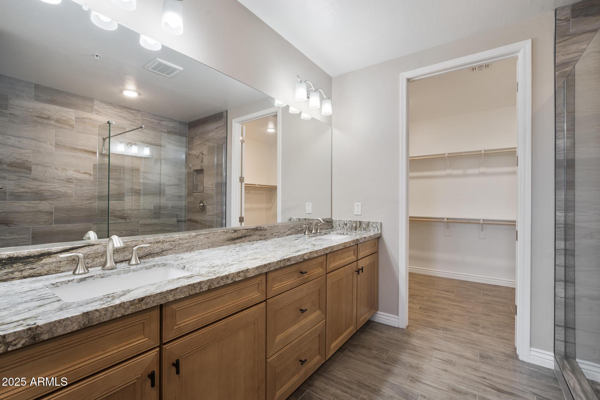 5100 E RANCHO PALOMA Drive E 1046