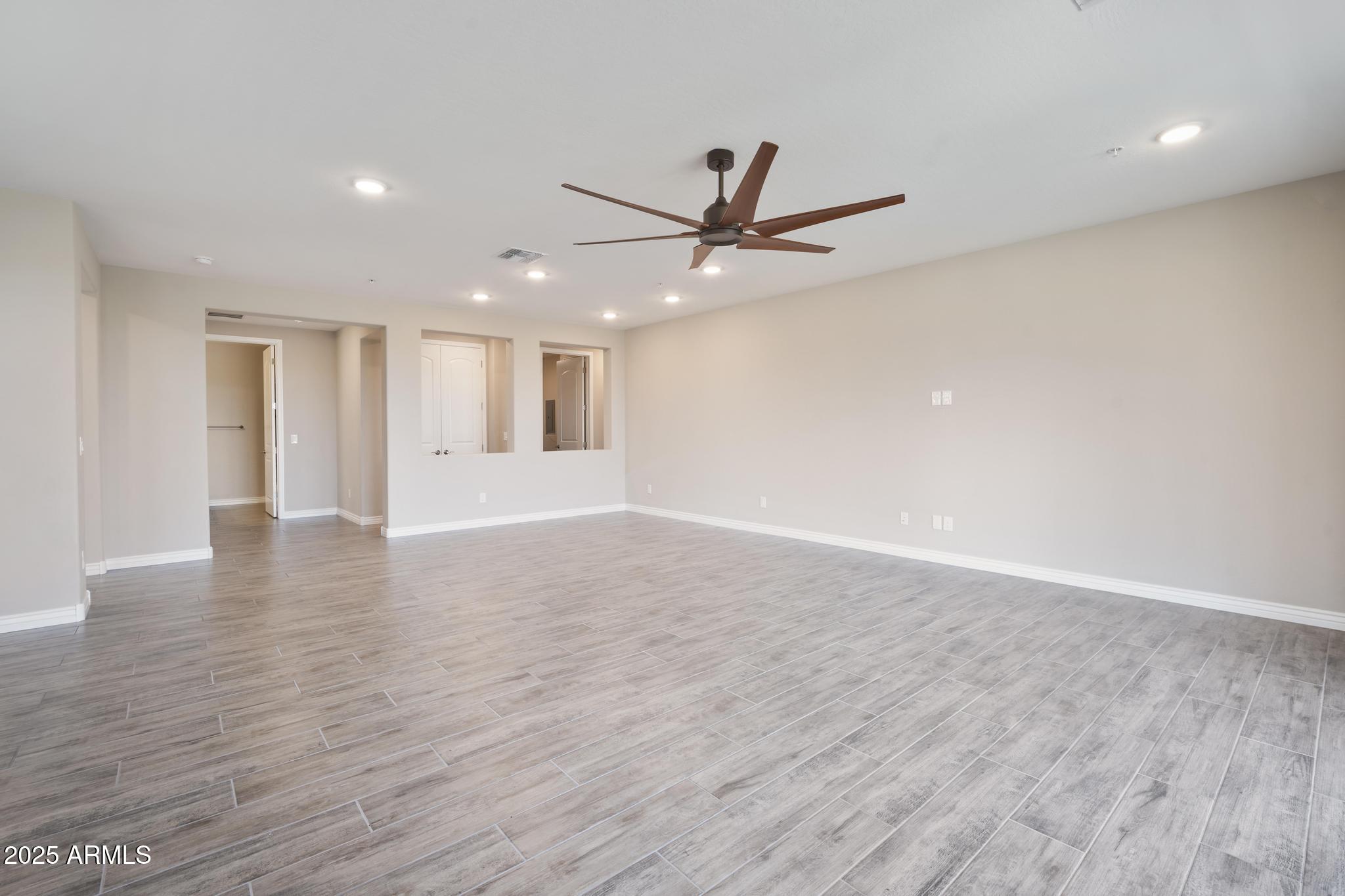 5100 E RANCHO PALOMA Drive E 1046