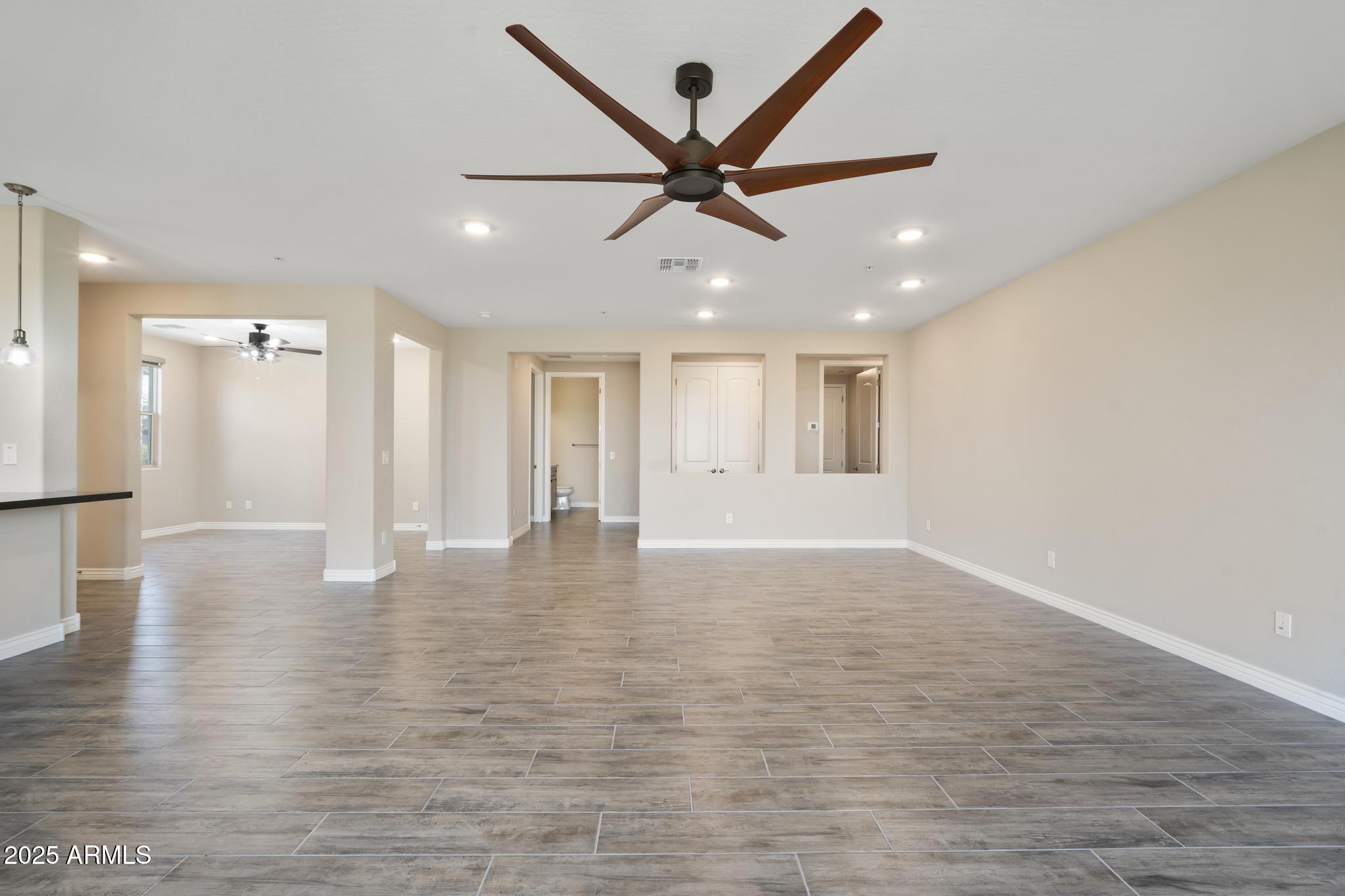 5100 E RANCHO PALOMA Drive E 1046