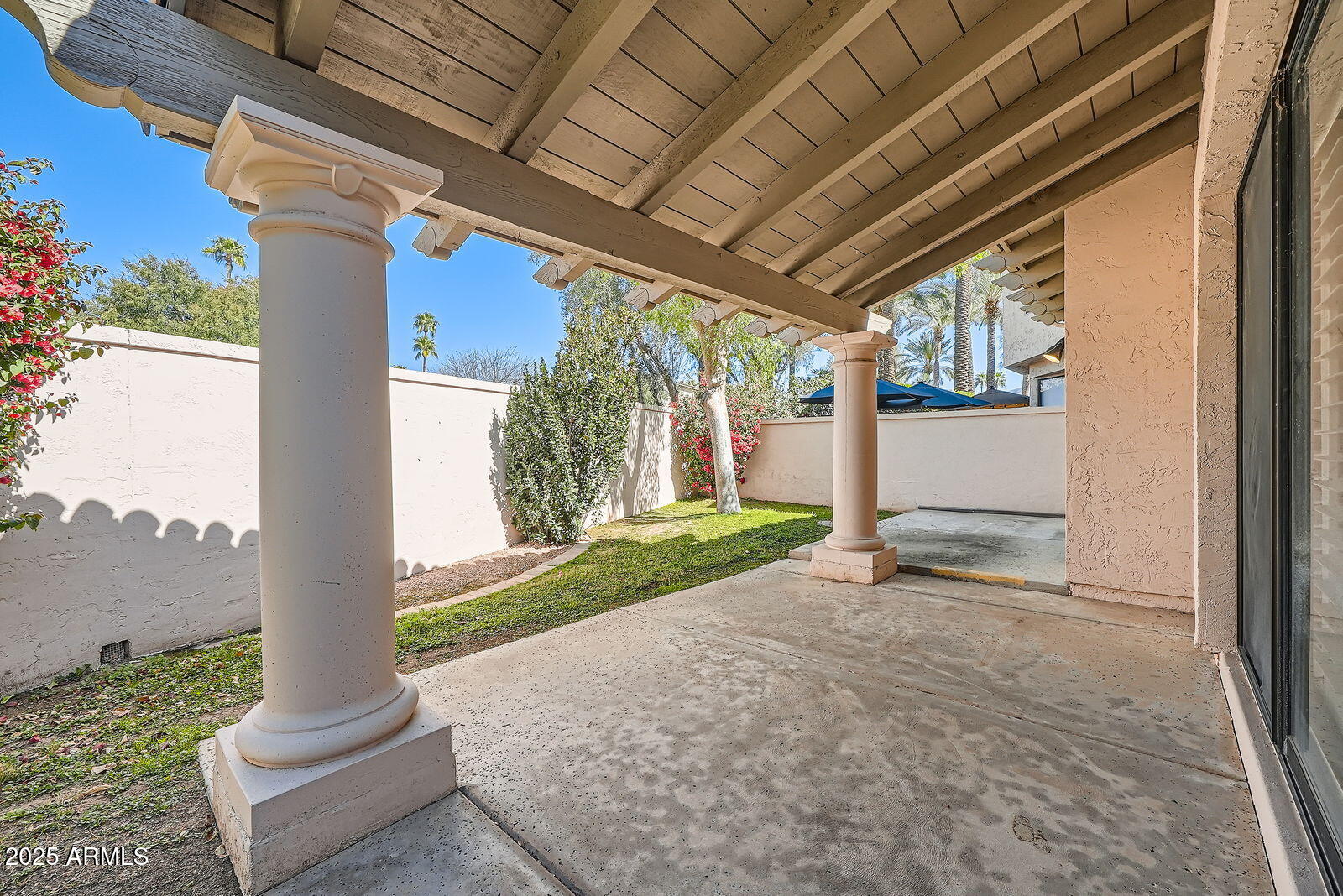 10062 E CINNABAR Avenue