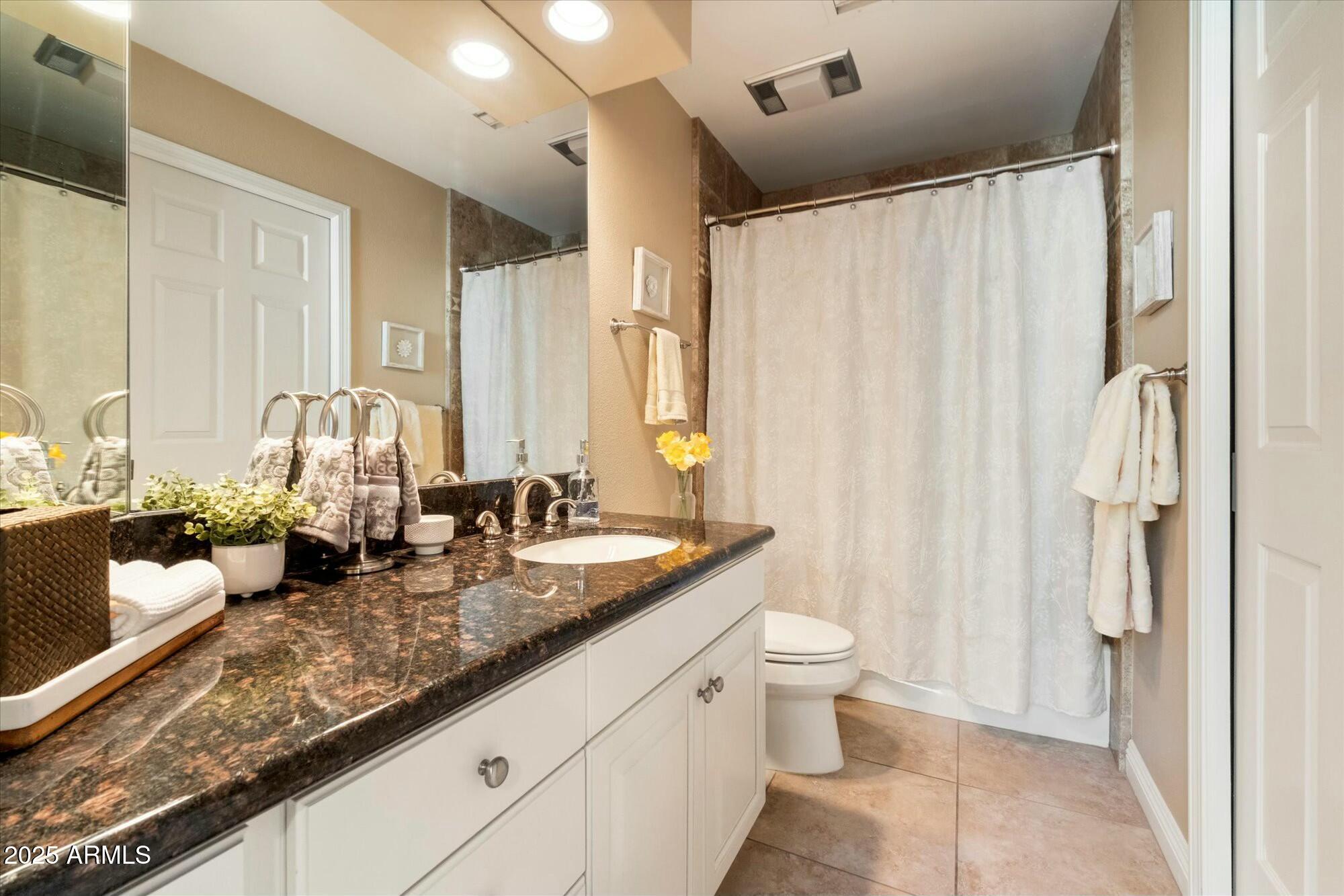7525 E GAINEY RANCH Road, 130