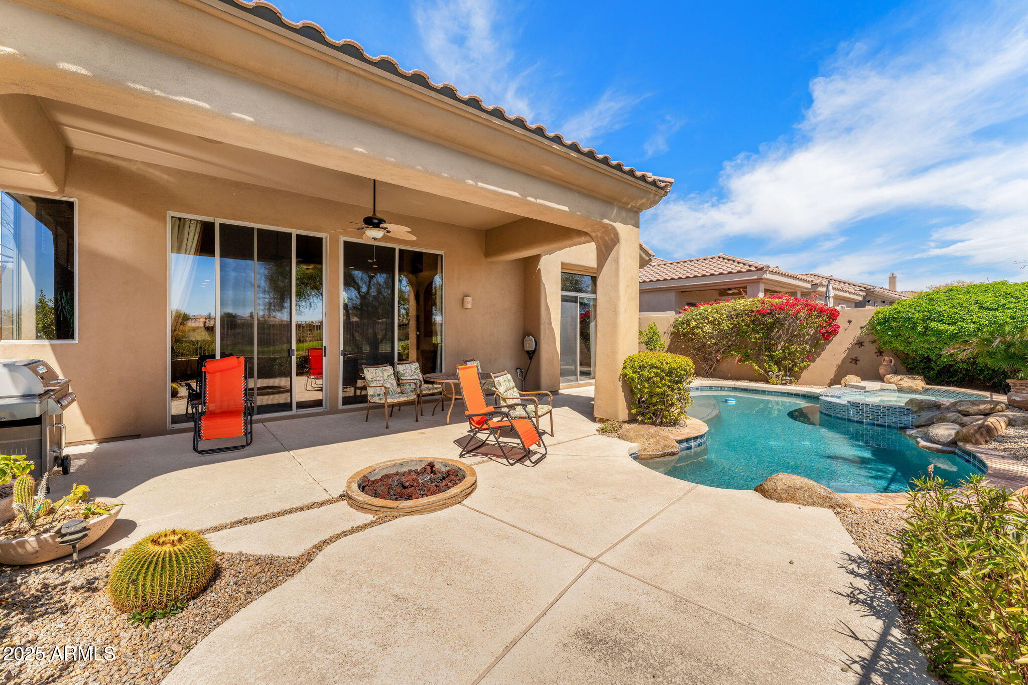 9327 E WHITEWING Drive